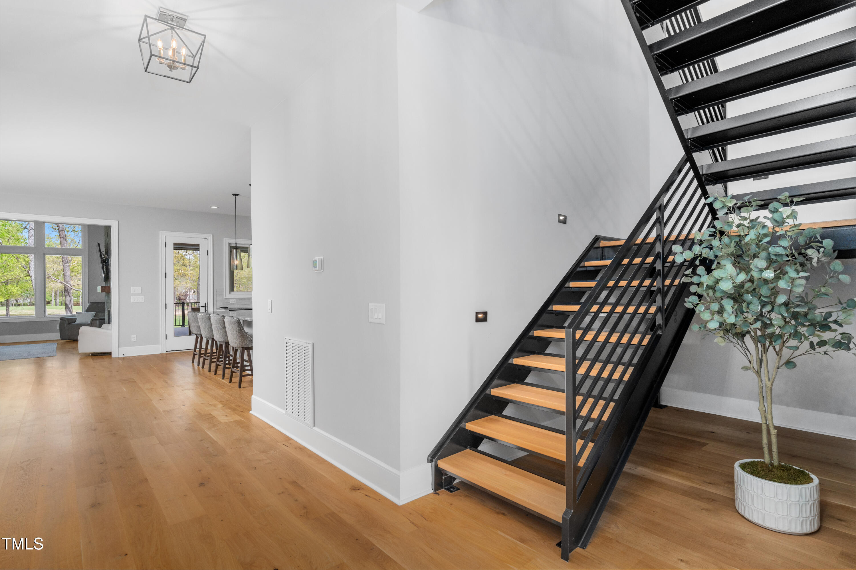 1213 Rocky Point Lane