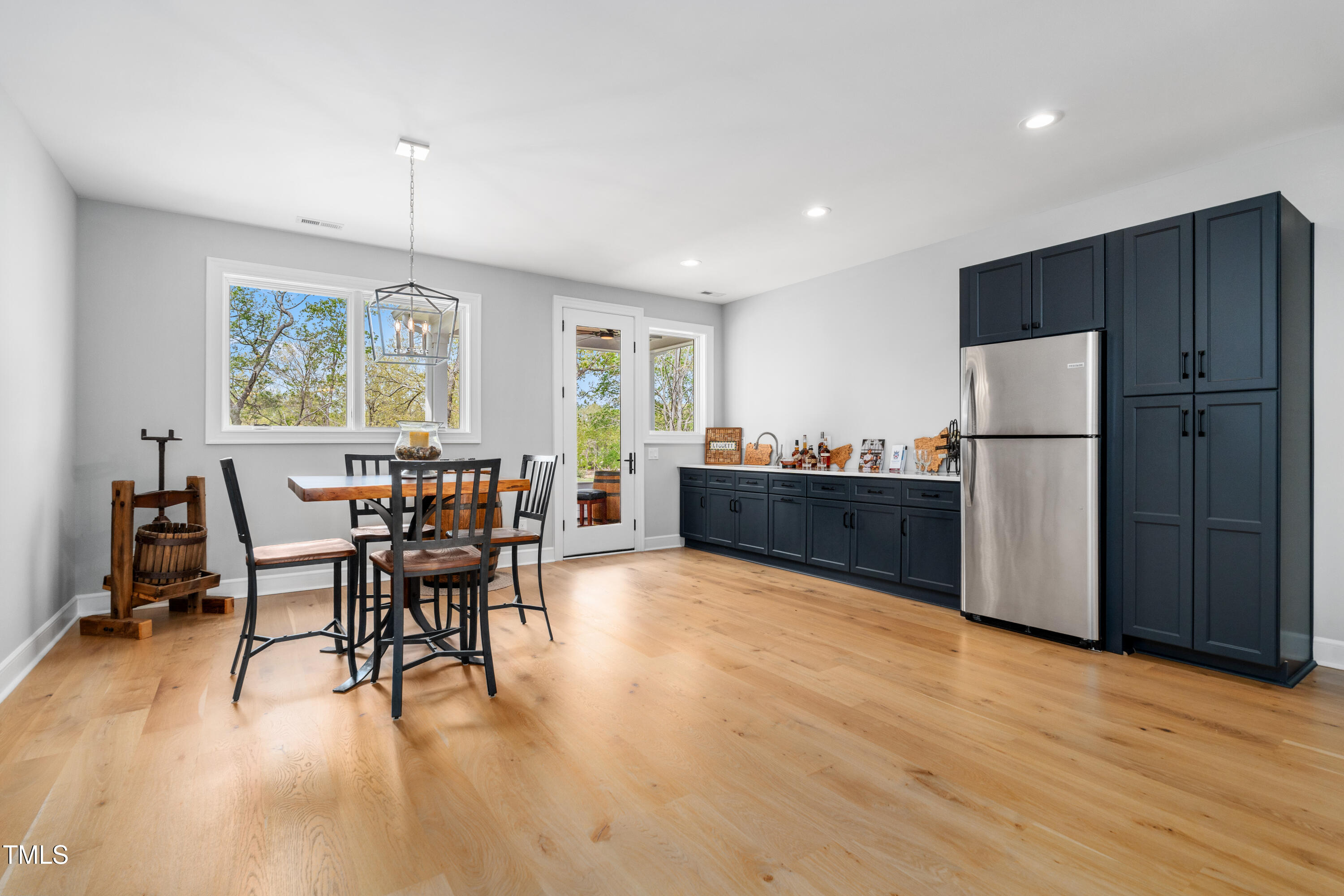 1213 Rocky Point Lane