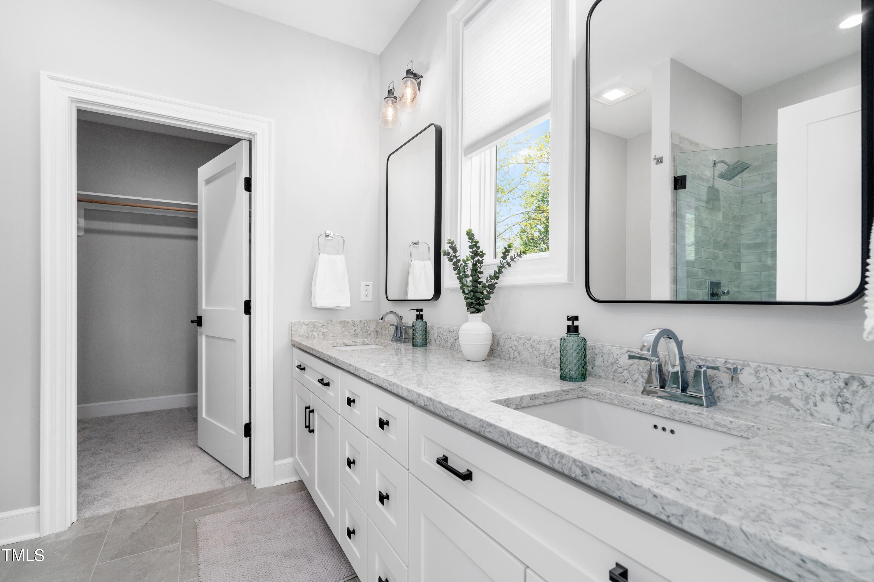 1213 Rocky Point Lane