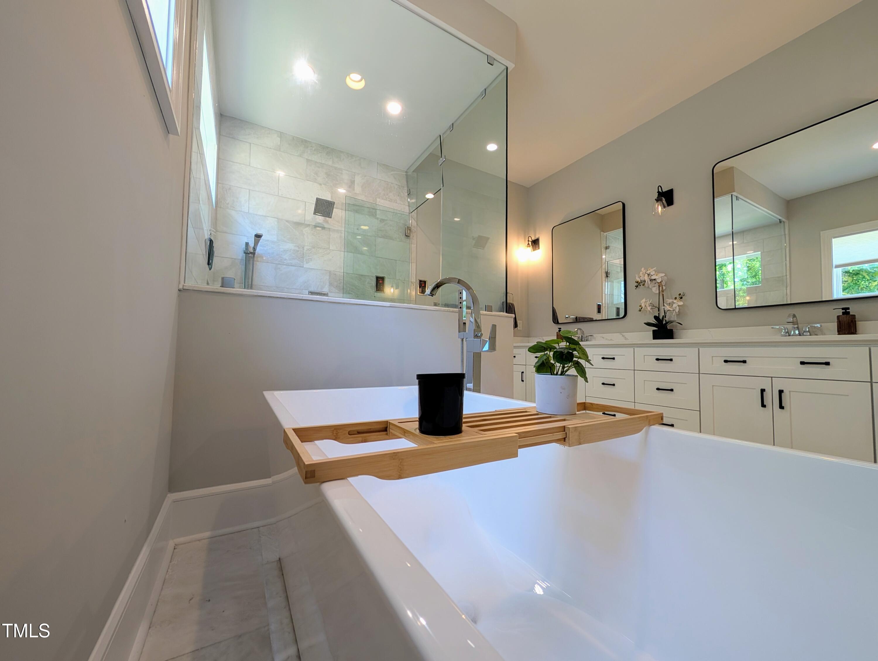 1213 Rocky Point Lane