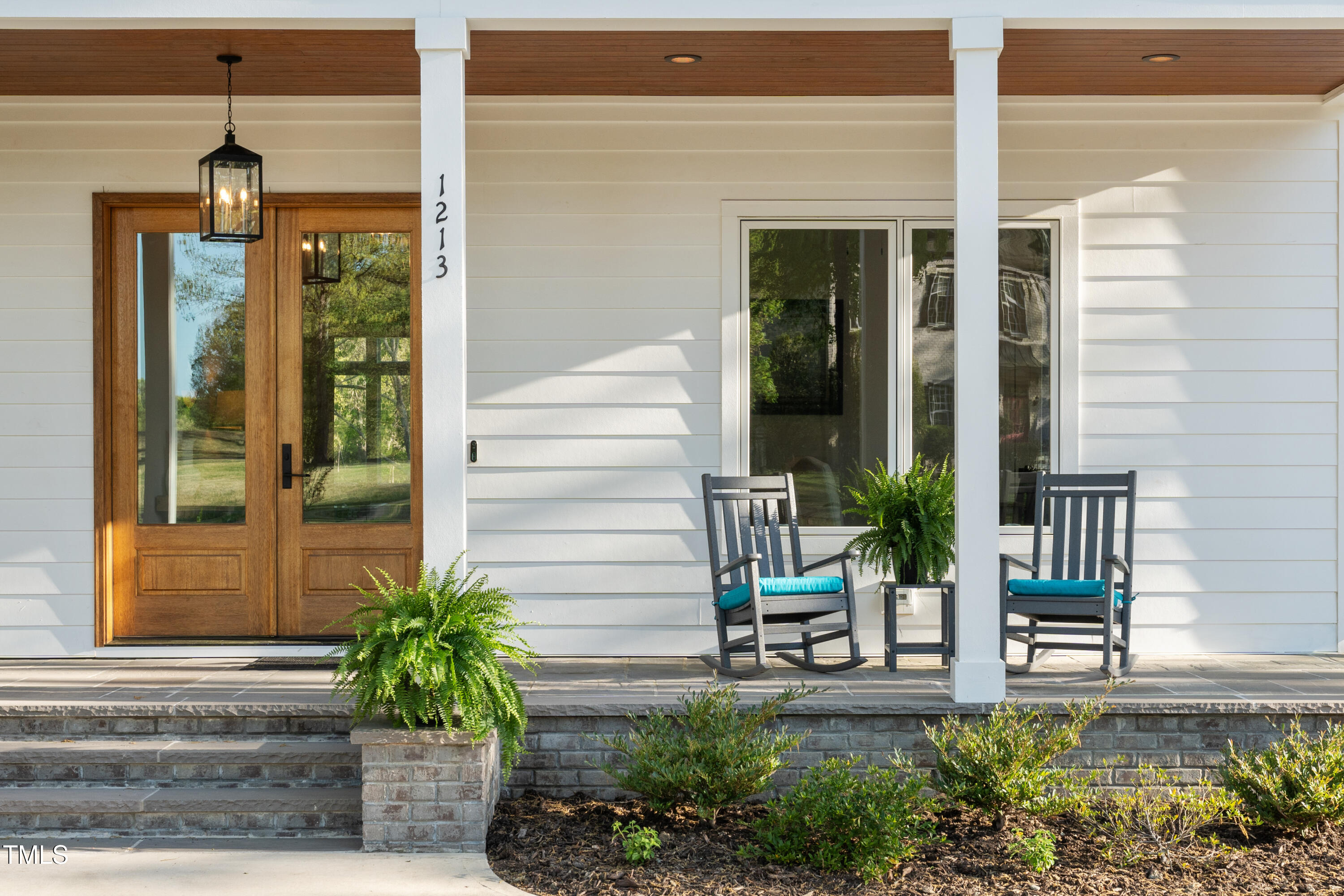 1213 Rocky Point Lane