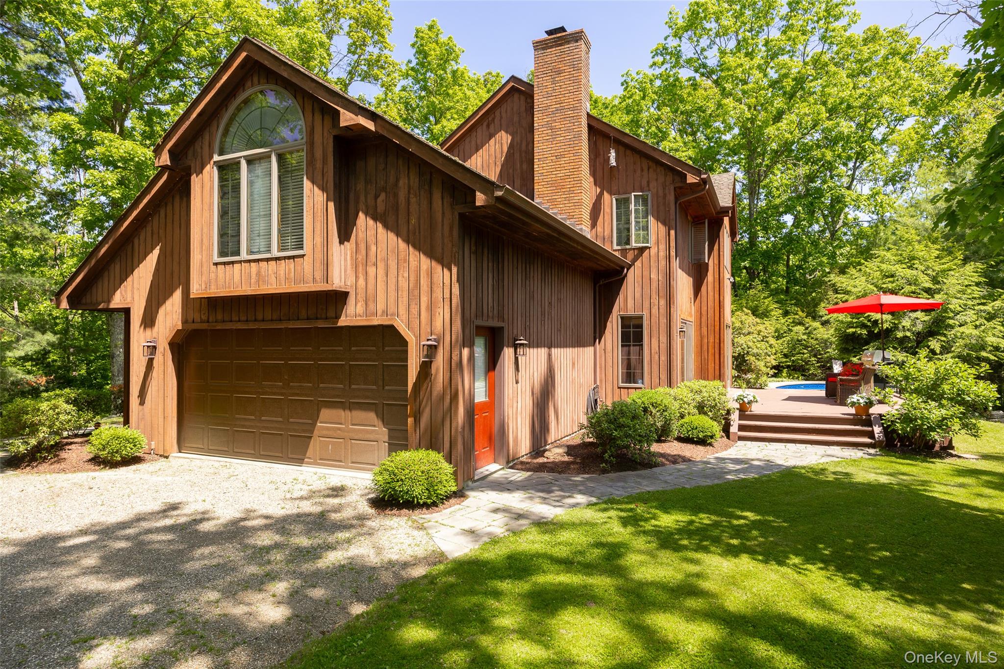 44 Eleanor Drive