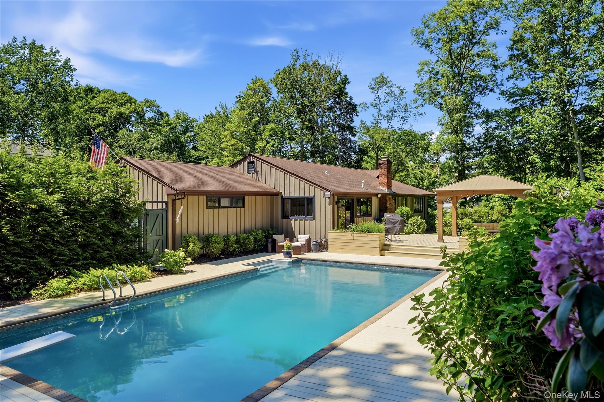 53 Soundview Drive