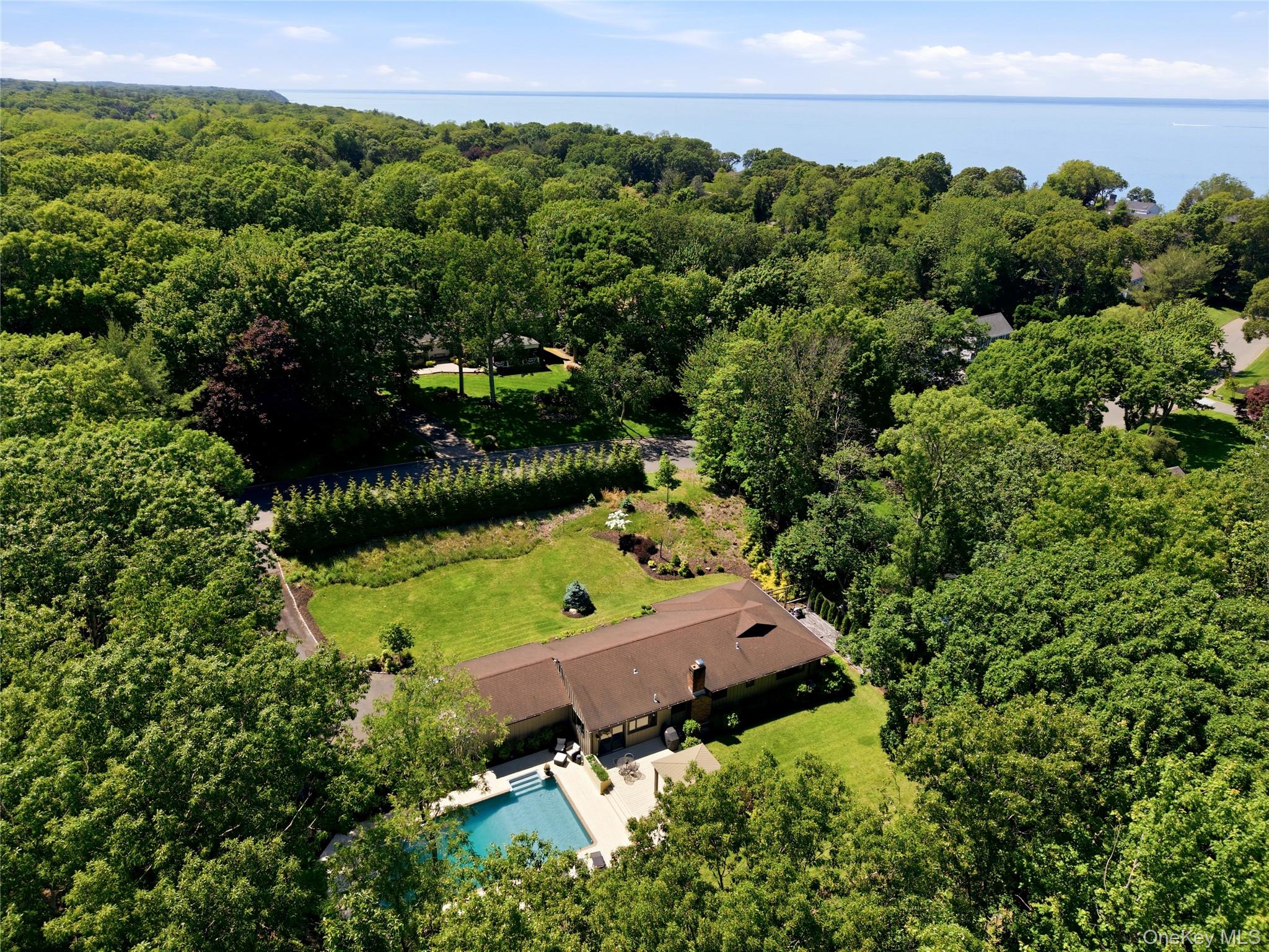 53 Soundview Drive