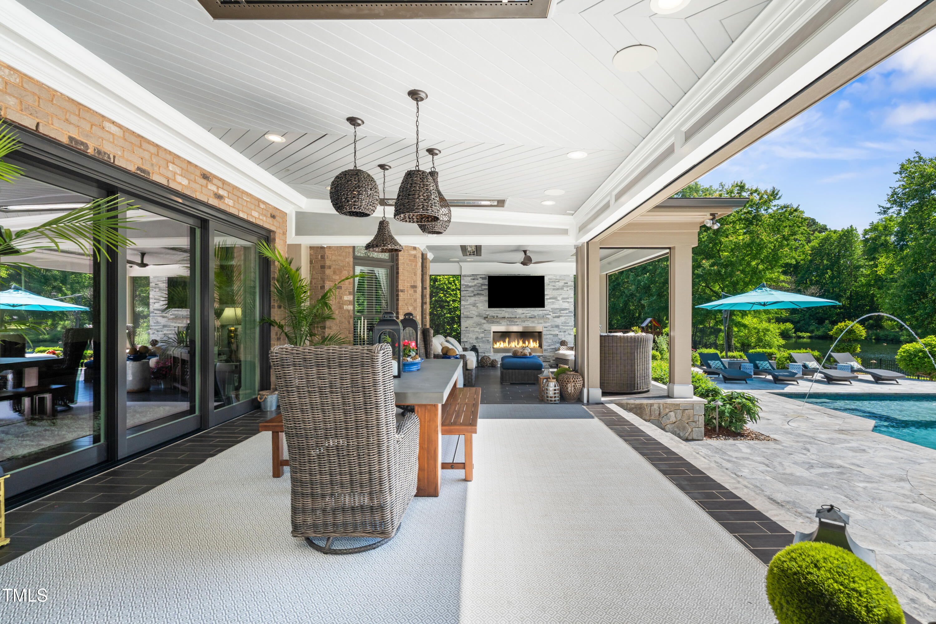 3829 Westbury Lake Drive