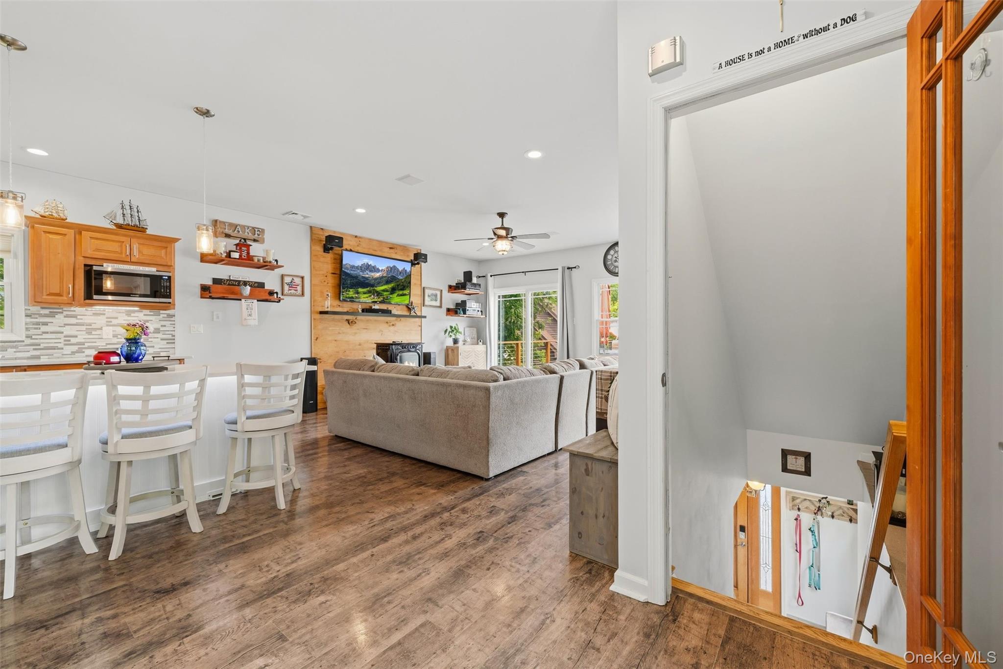 25 Cove Road