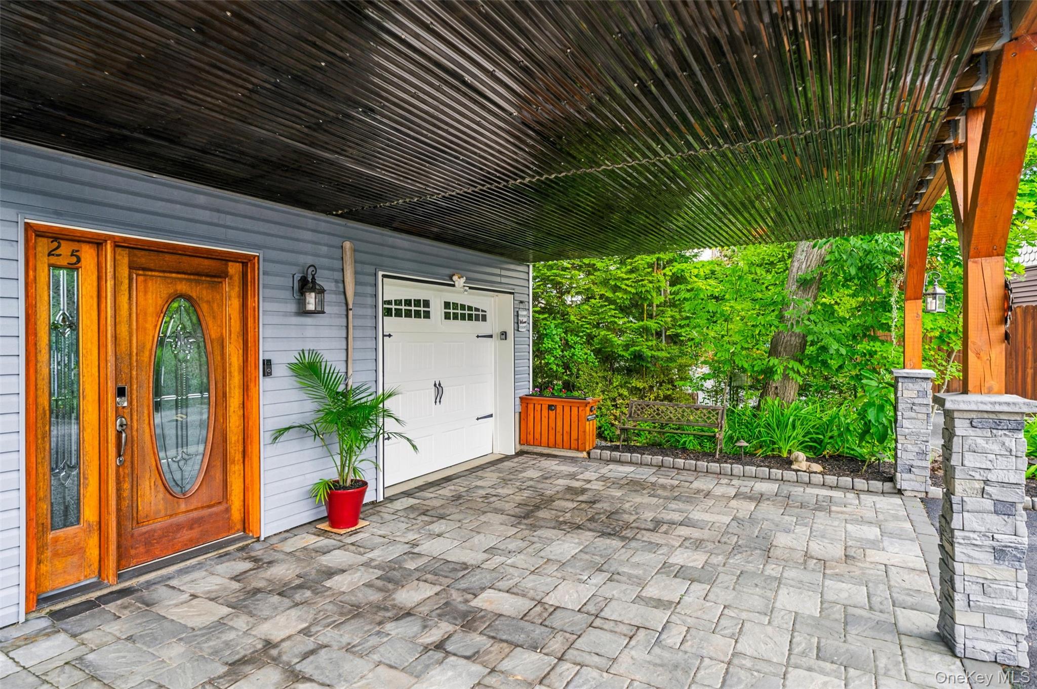 25 Cove Road