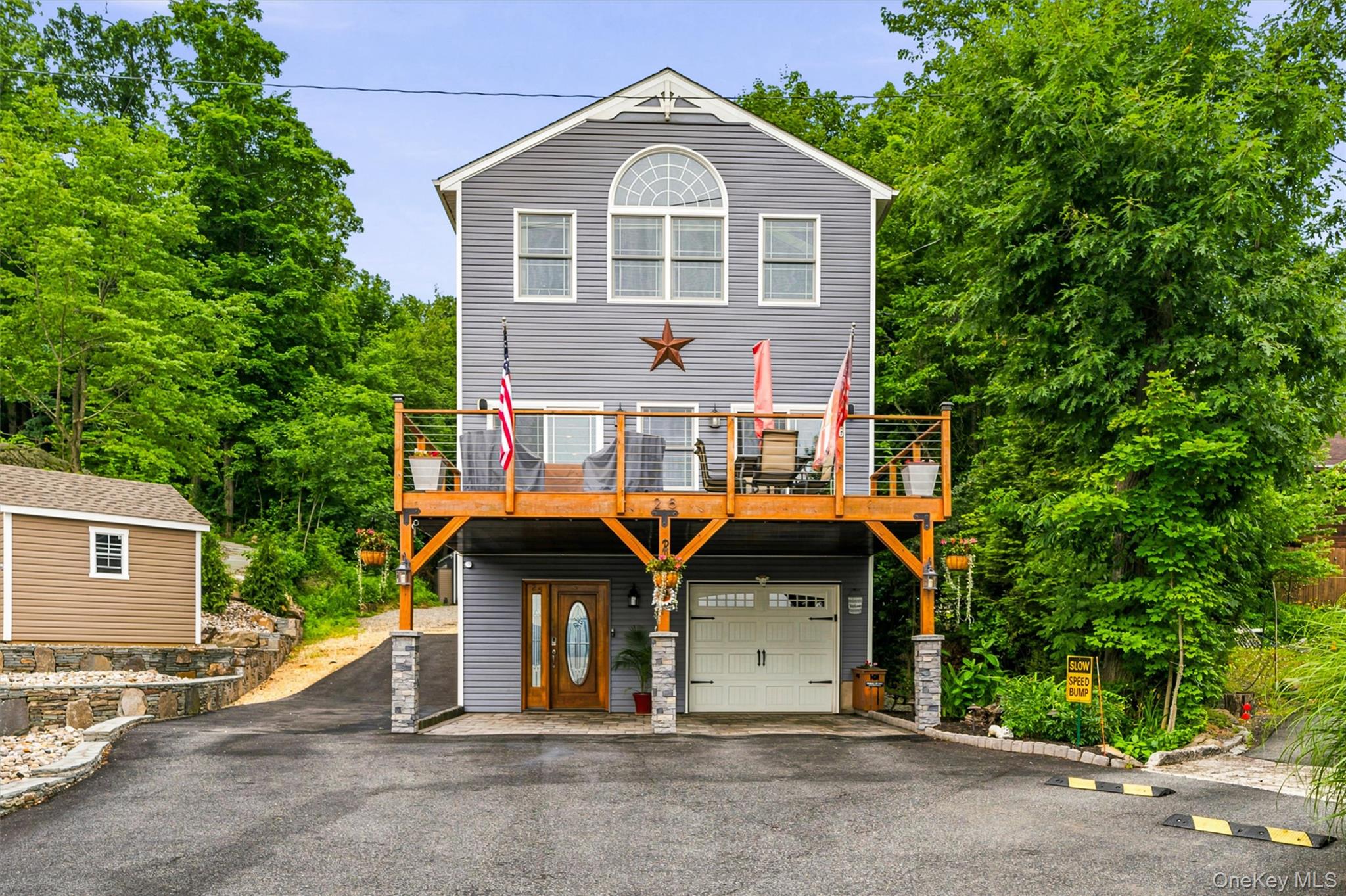 25 Cove Road