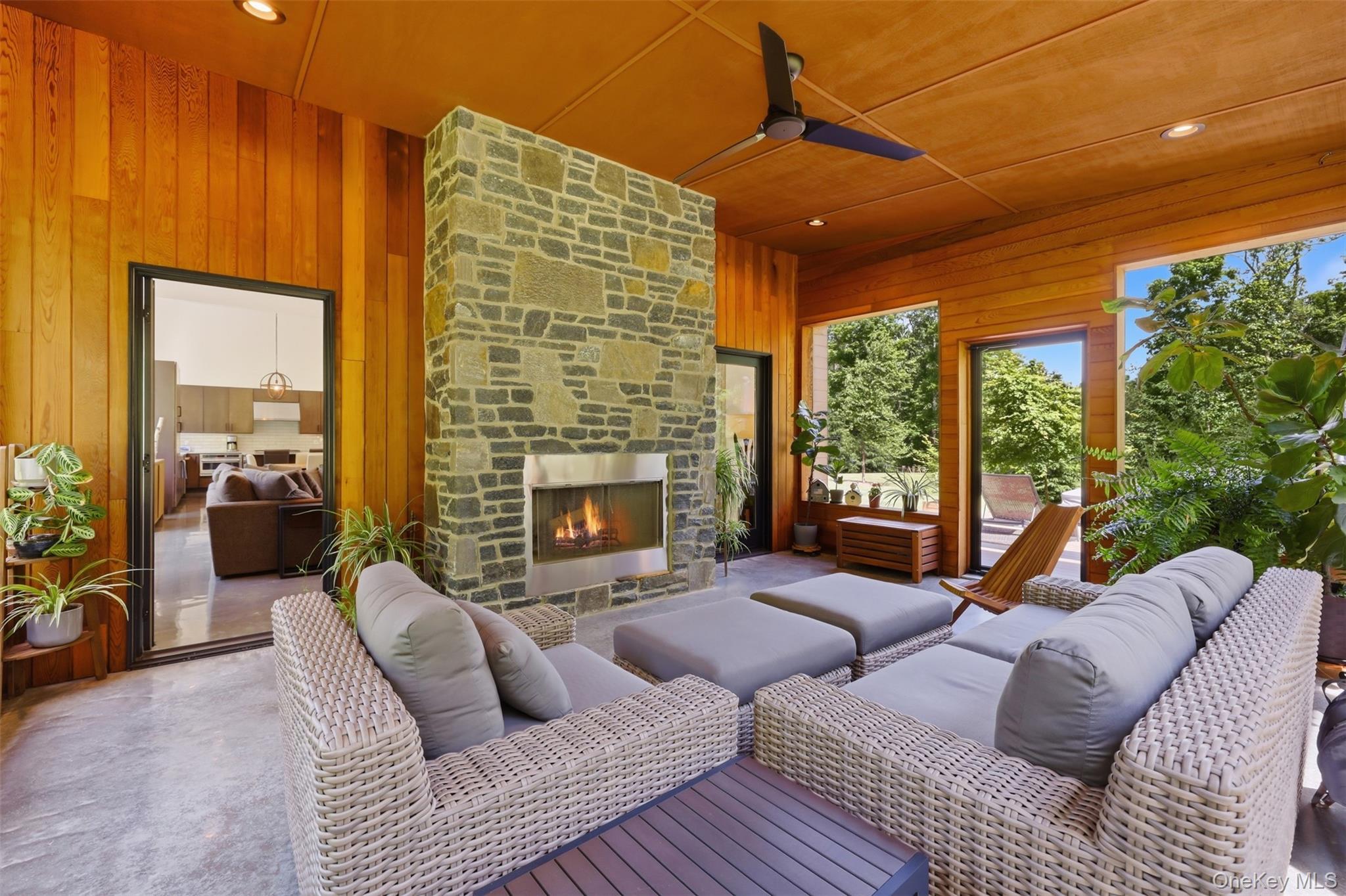 44 Woodlands Trail