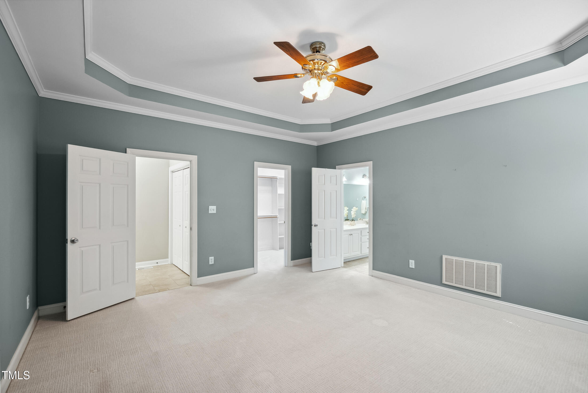 5940 Dahlberg Drive
