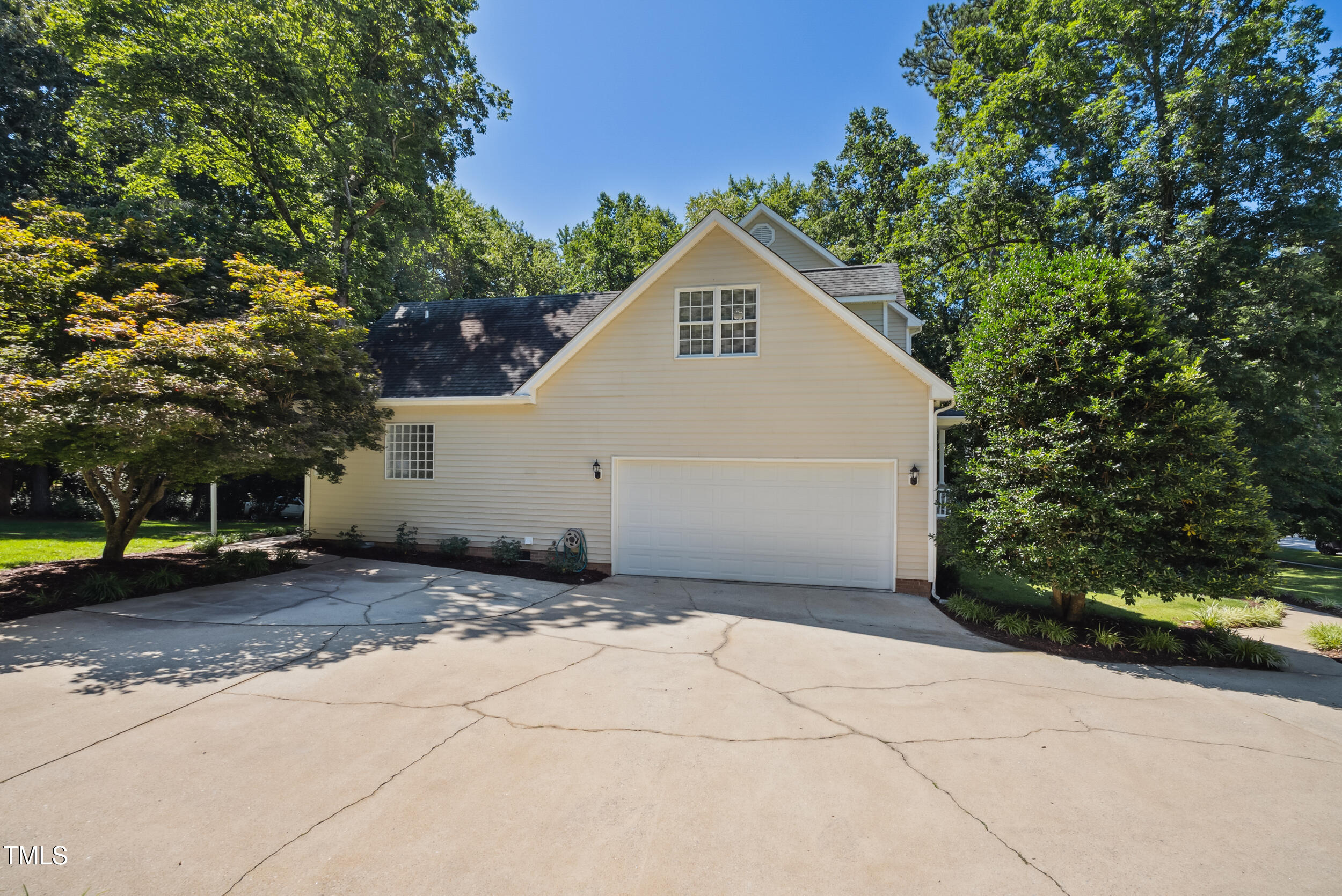 5940 Dahlberg Drive