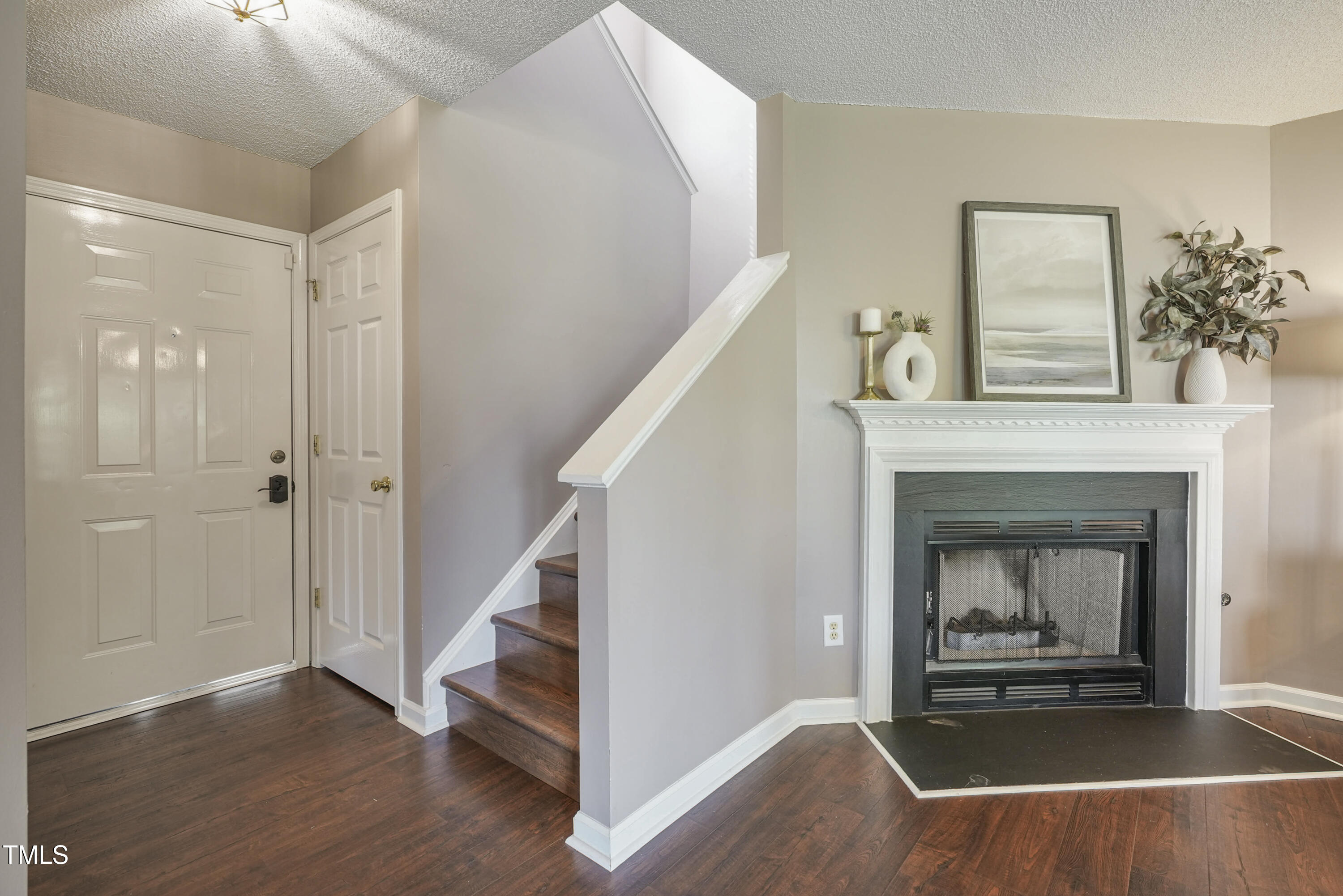 211 Cloverdale Drive