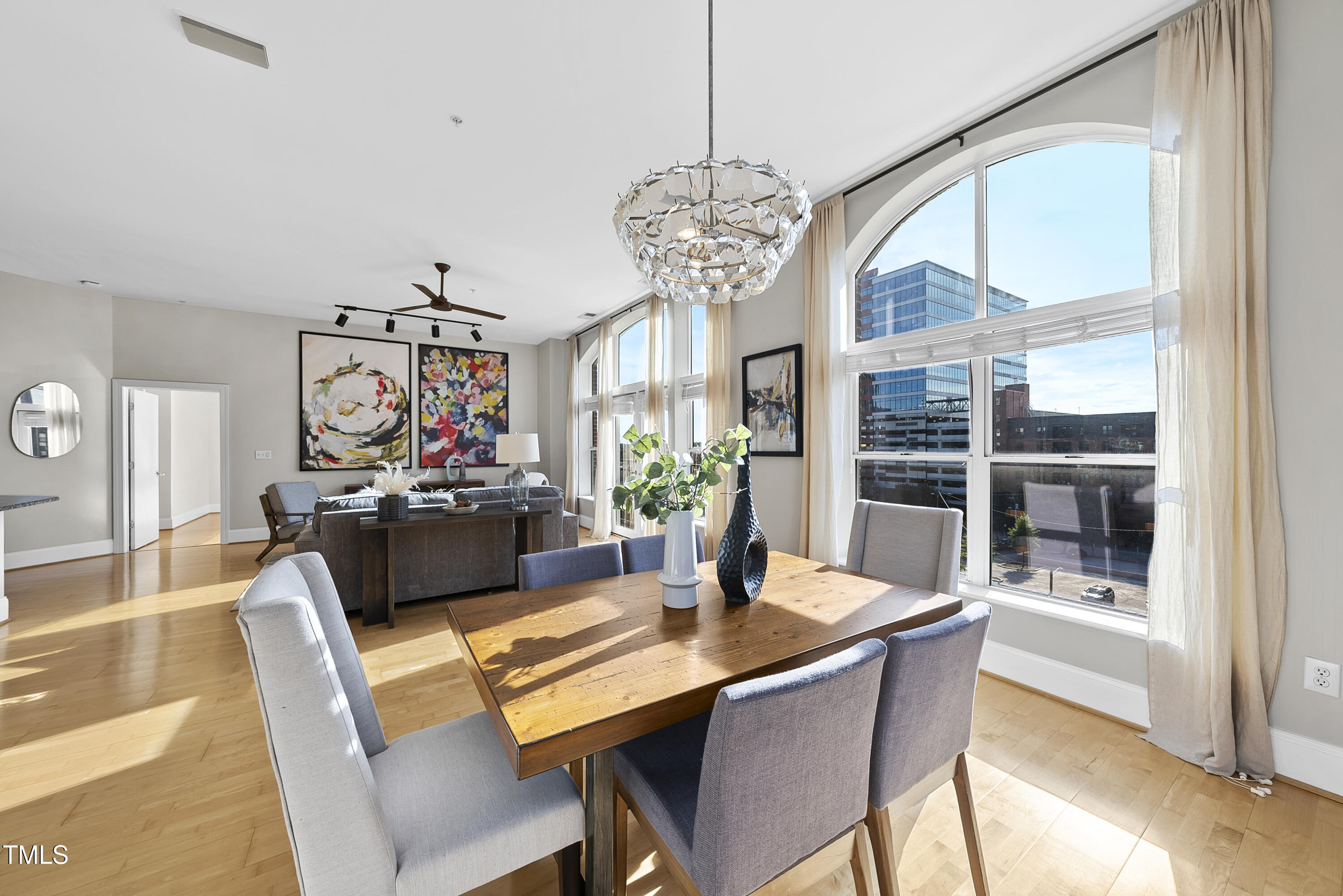 200 S Dawson Street