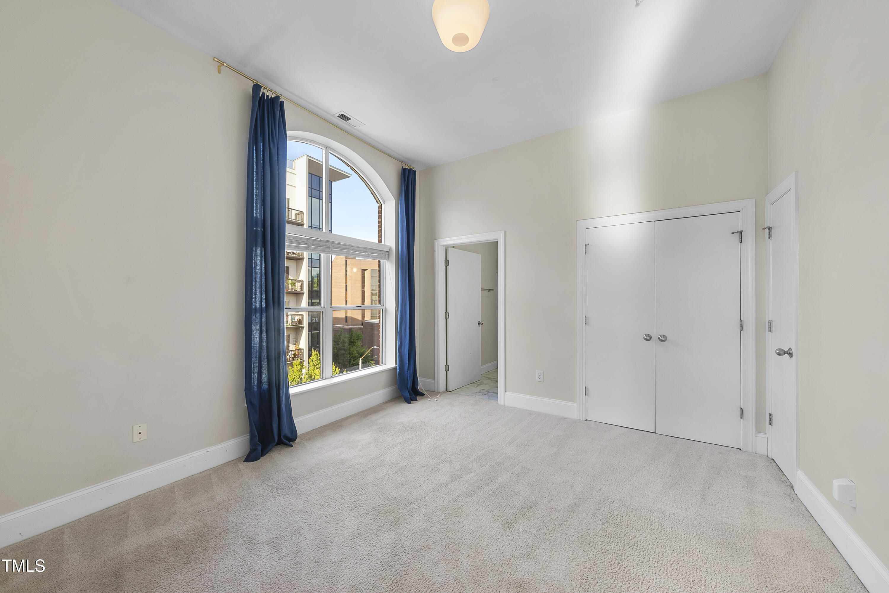 200 S Dawson Street