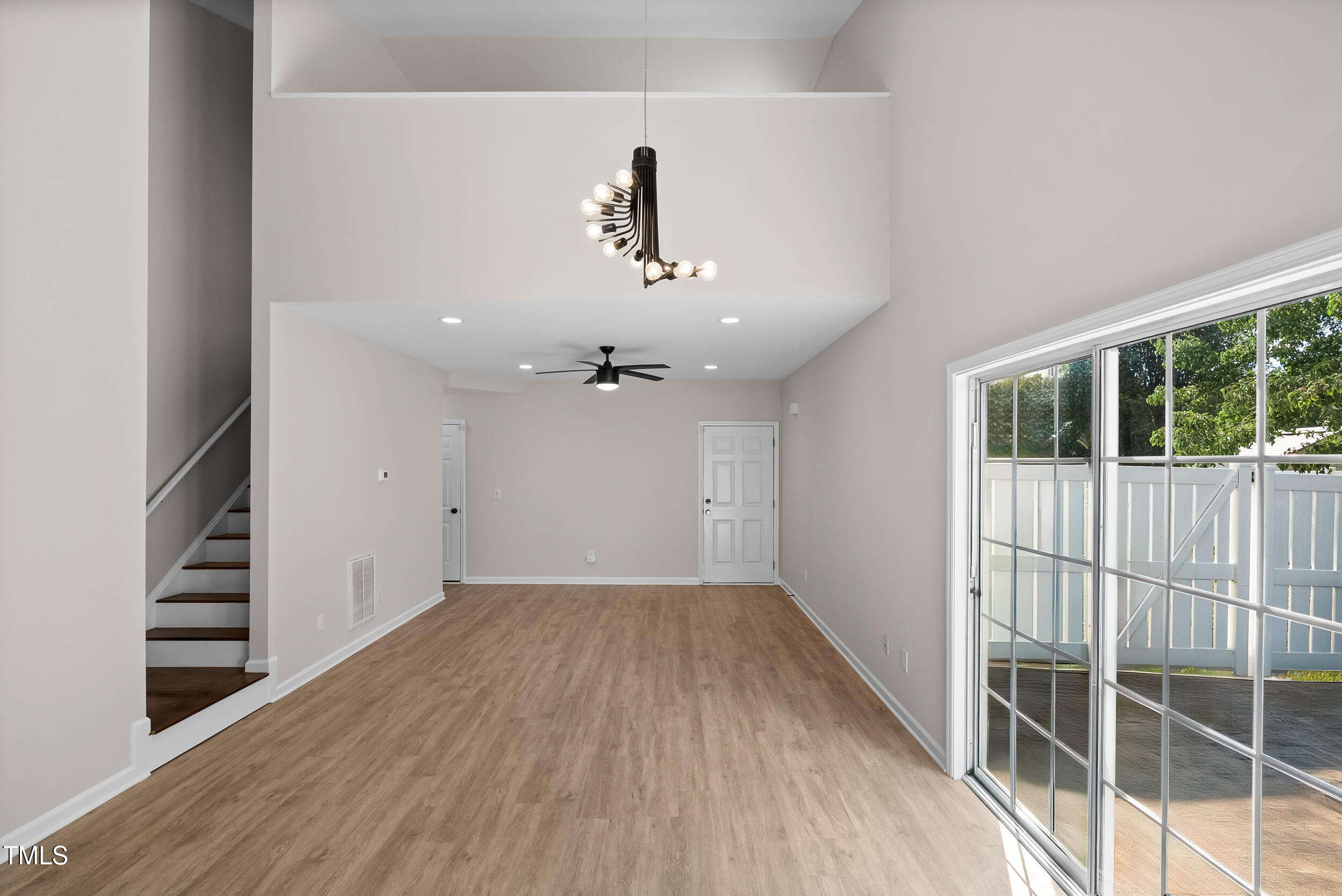 11036 Peacock Moss Street