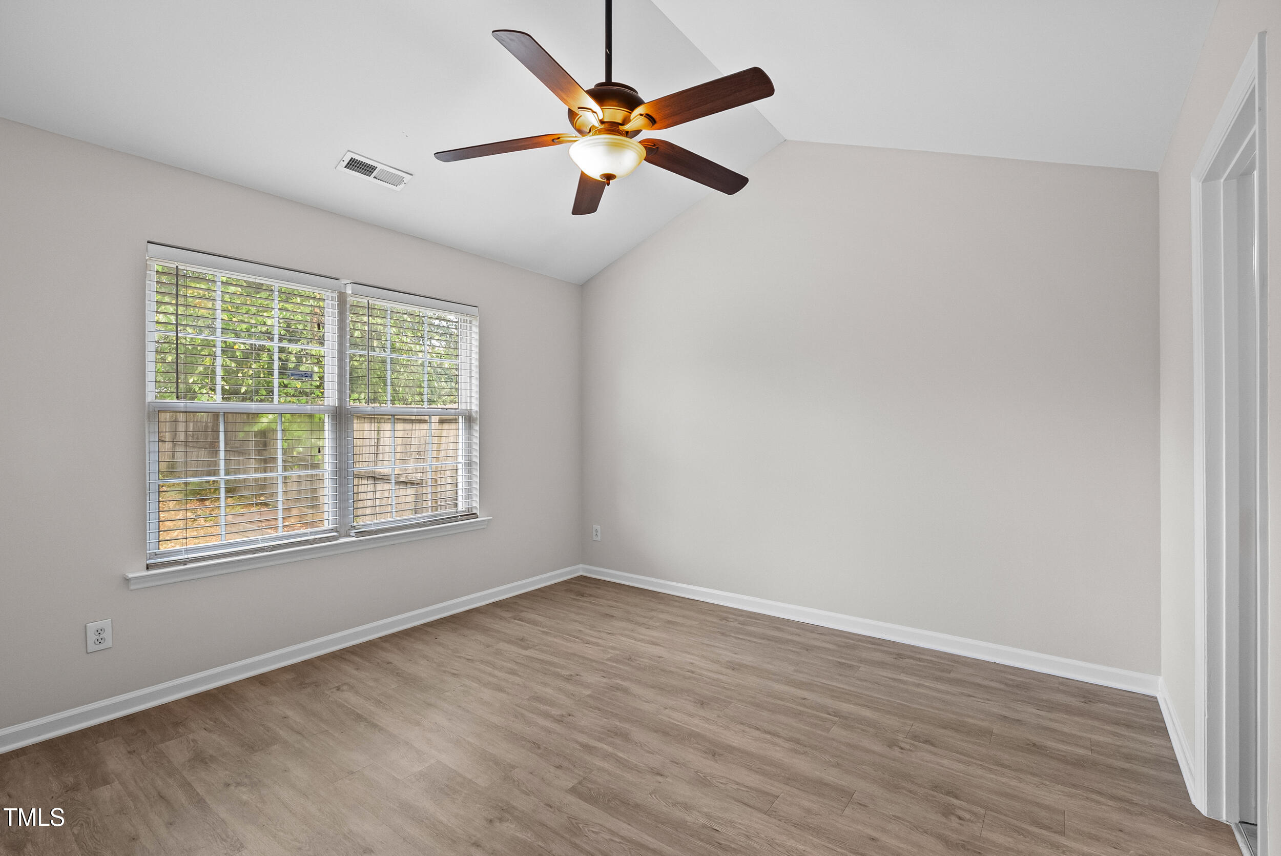 11036 Peacock Moss Street