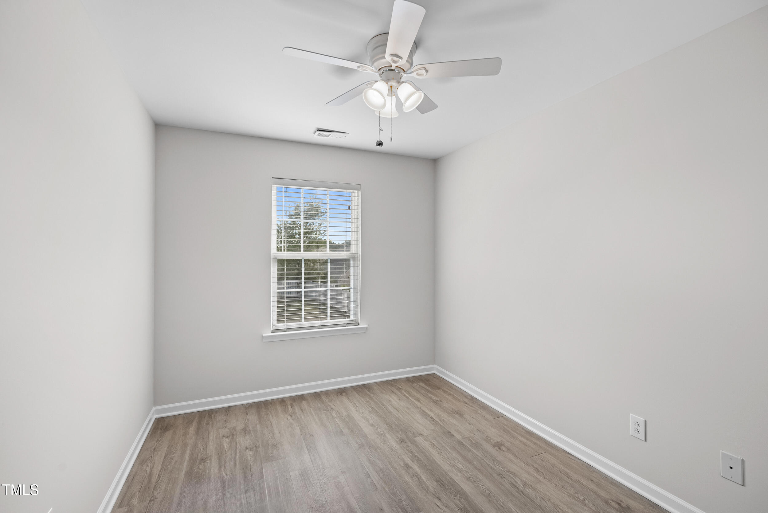 11036 Peacock Moss Street