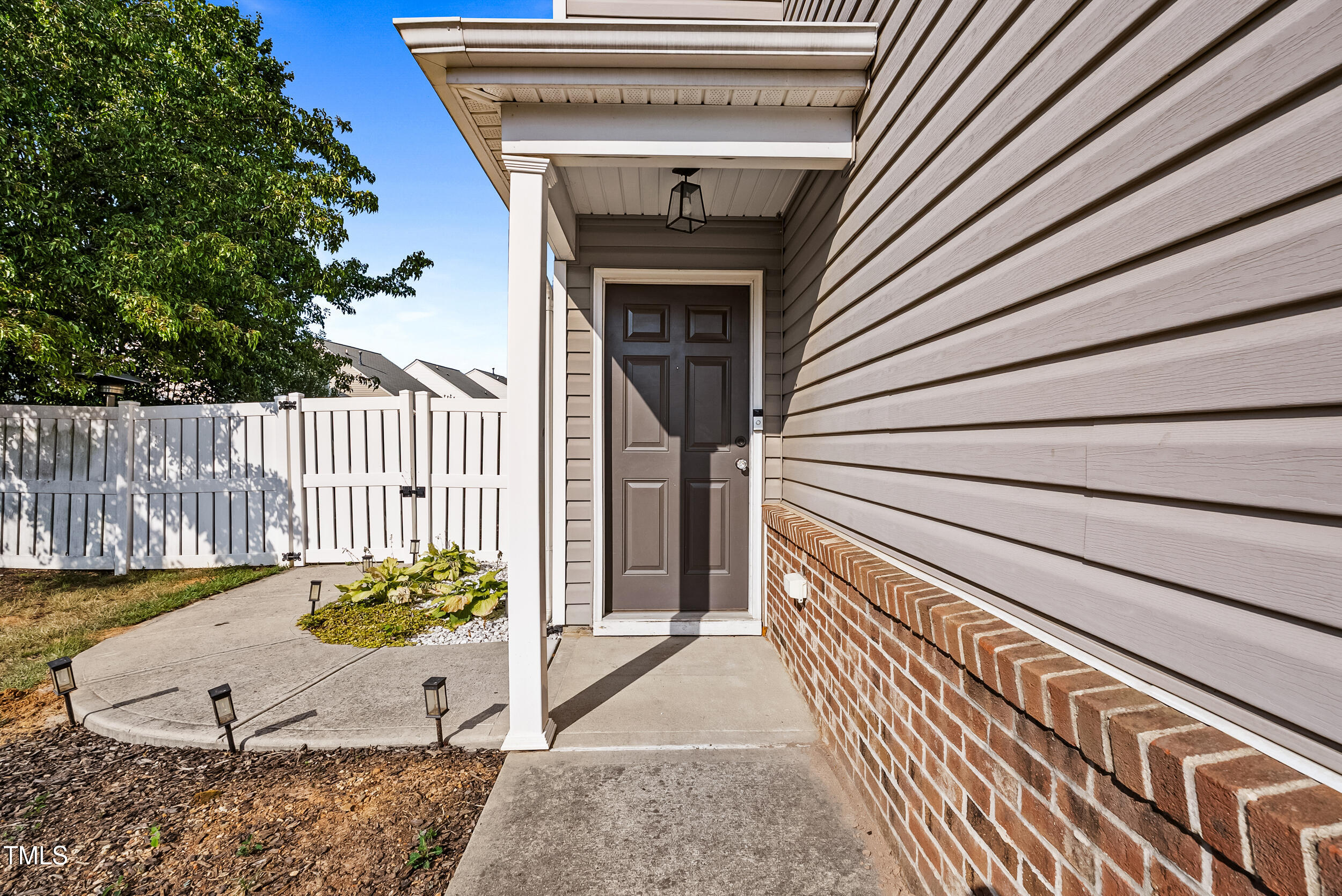 11036 Peacock Moss Street