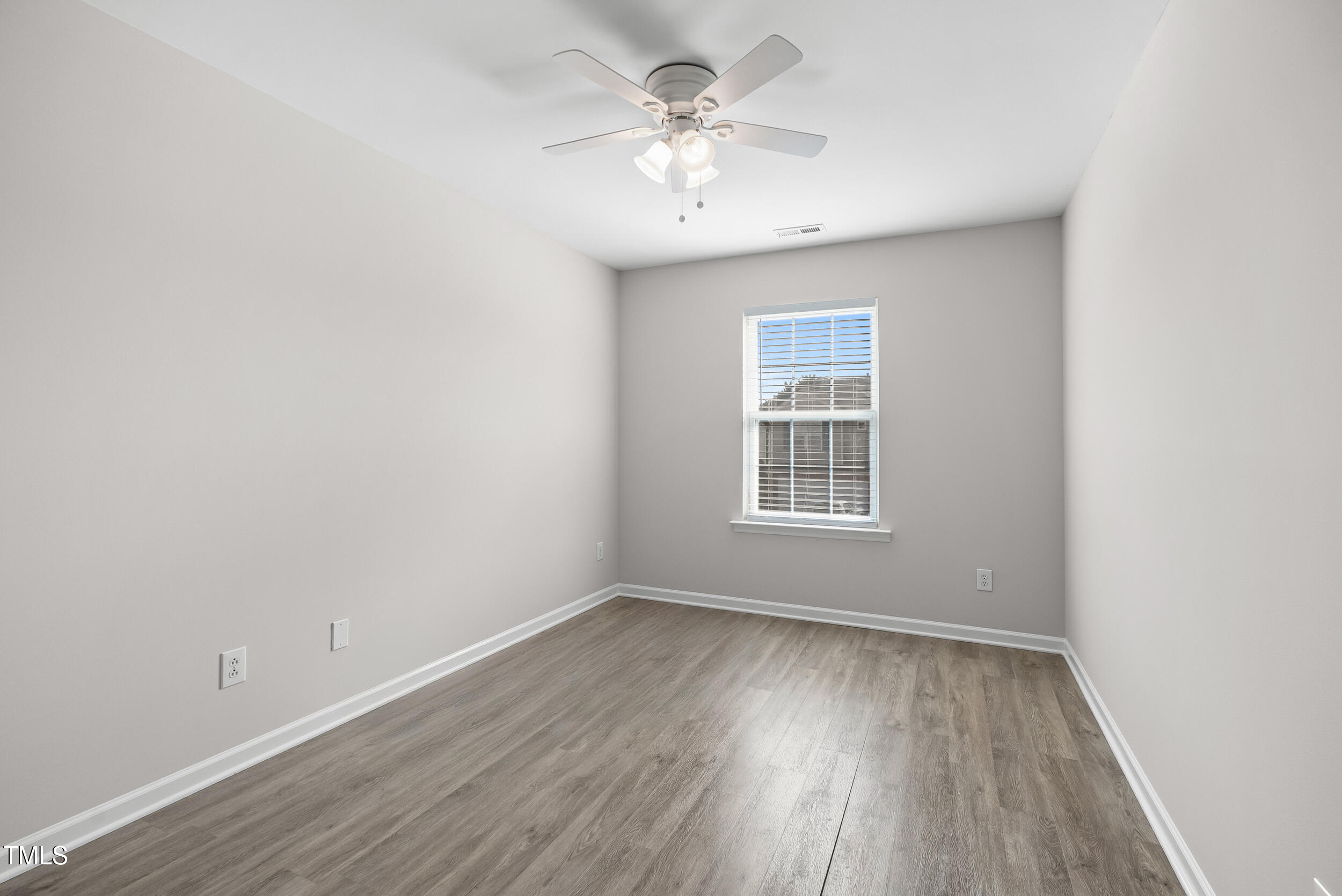 11036 Peacock Moss Street