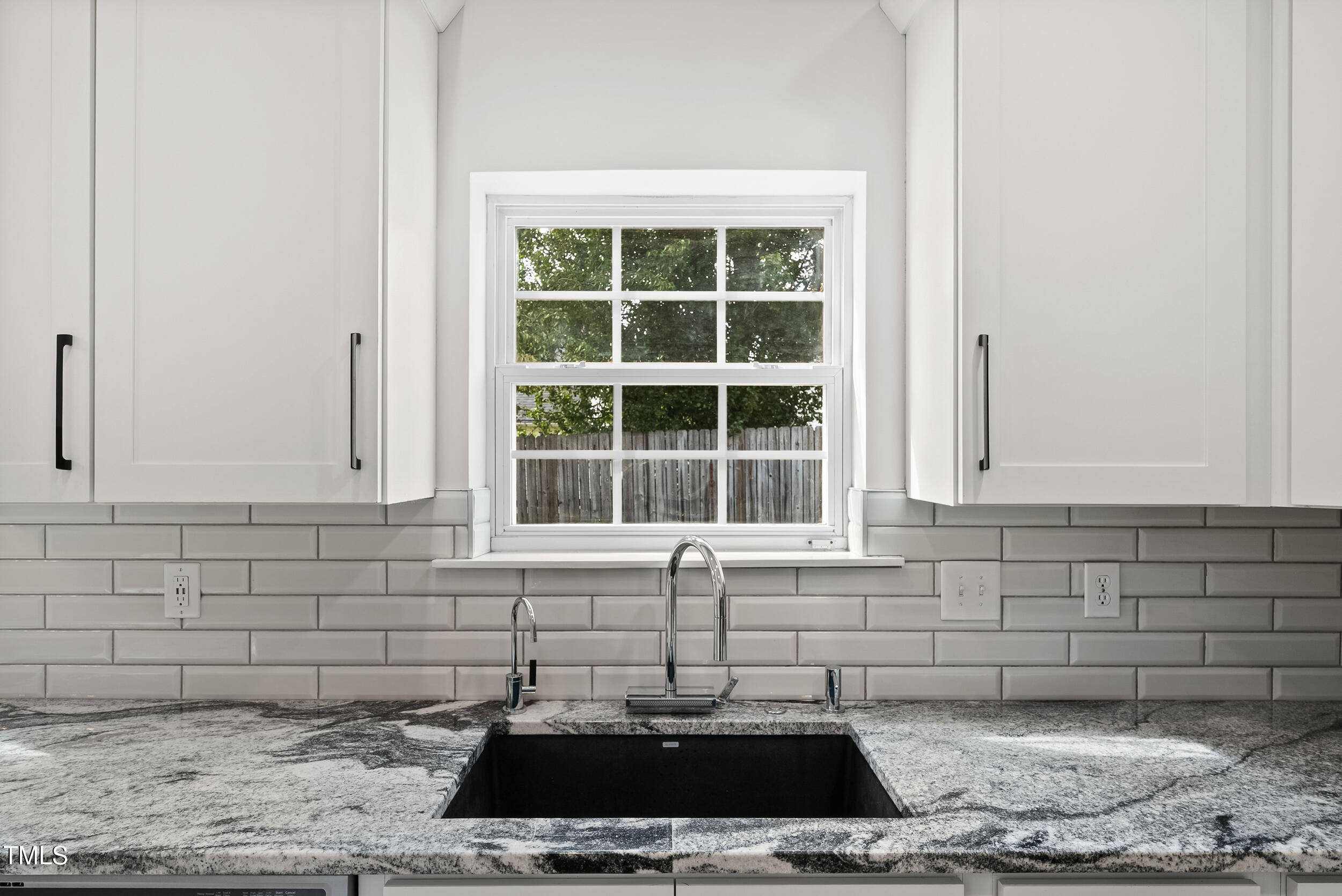 11036 Peacock Moss Street