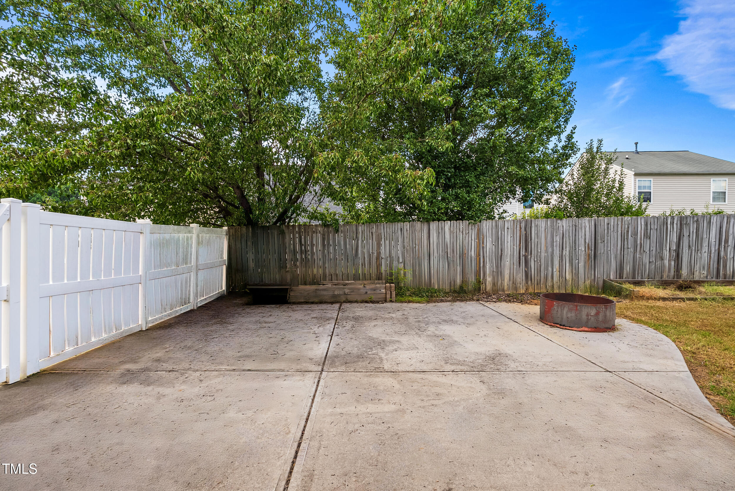 11036 Peacock Moss Street