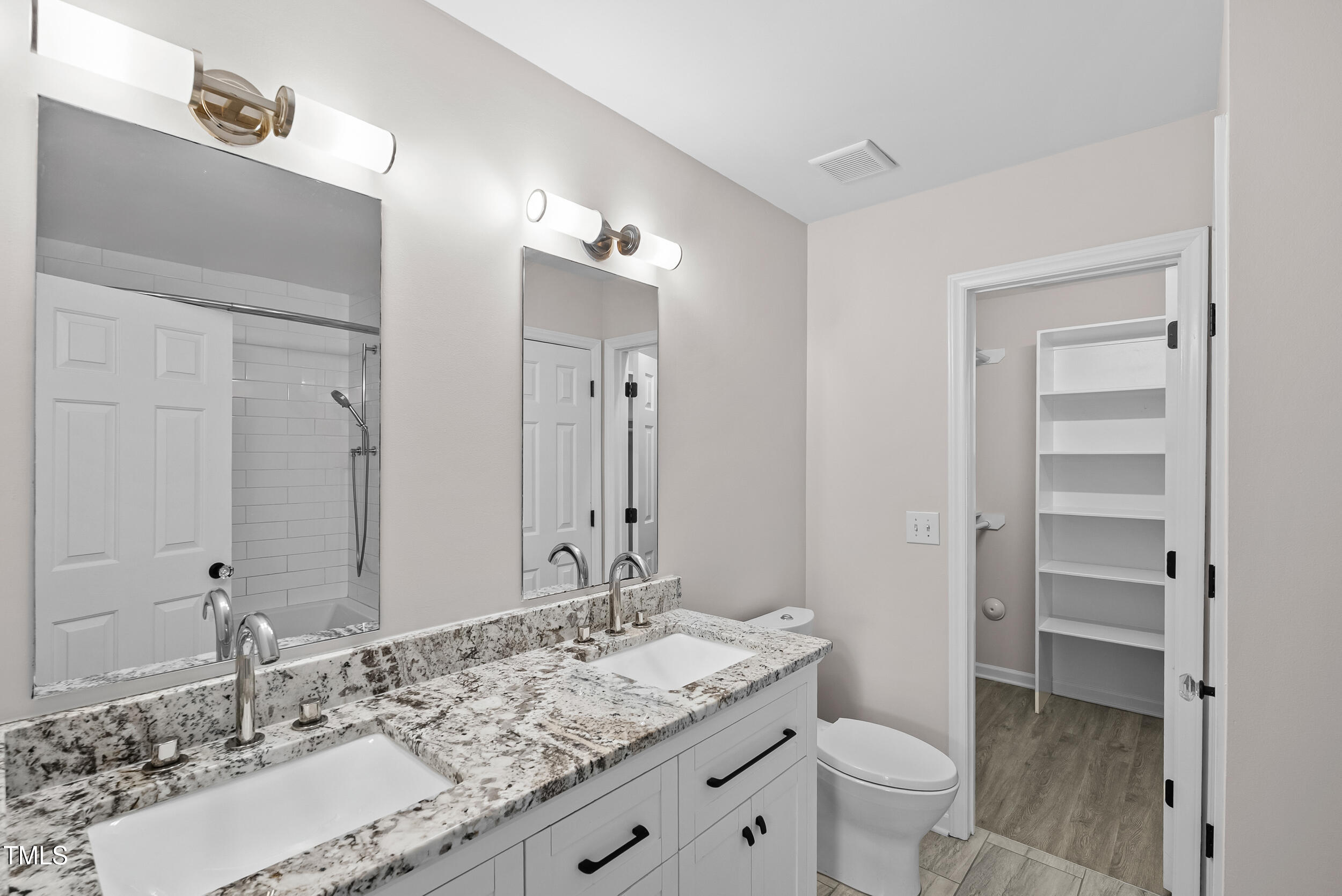 11036 Peacock Moss Street