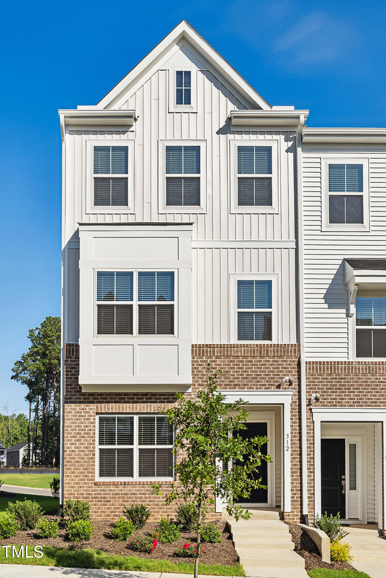 312 Chesapeake Commons Street