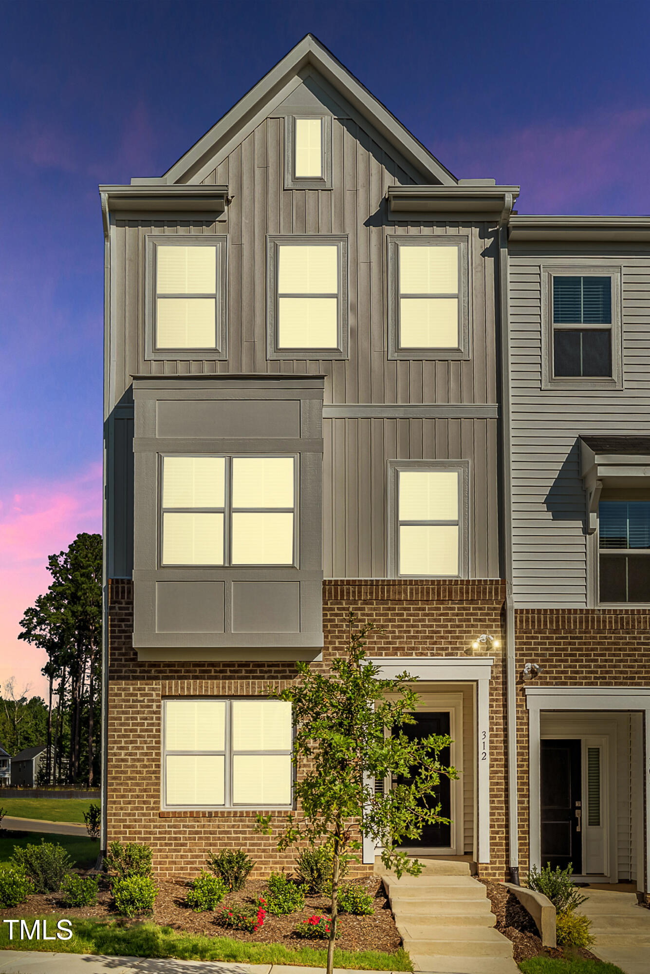 312 Chesapeake Commons Street