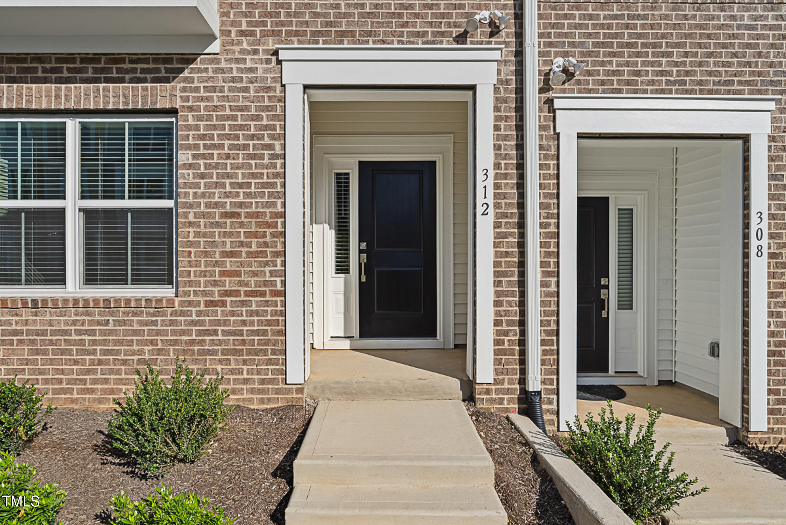 312 Chesapeake Commons Street