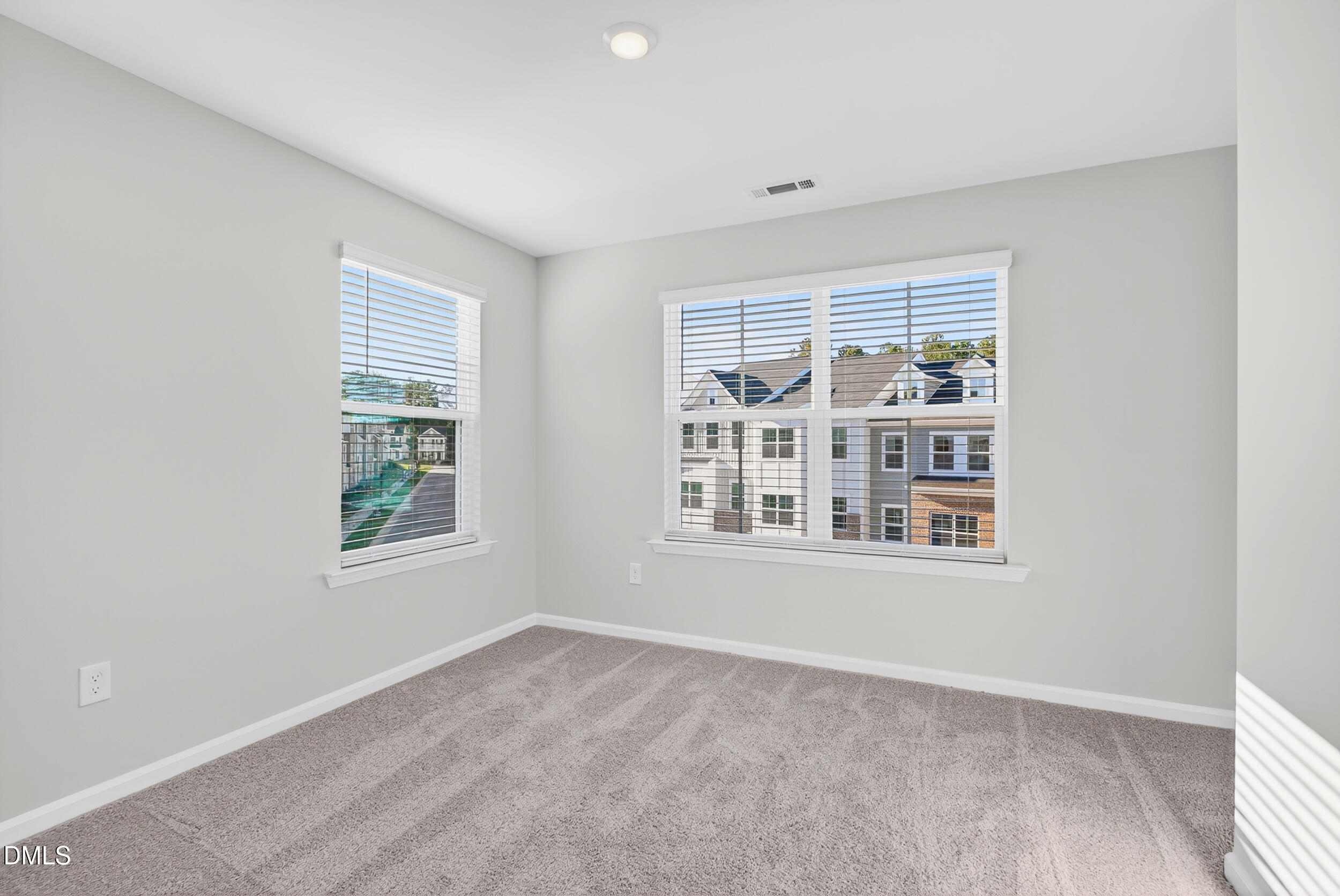 331 Chesapeake Commons Street