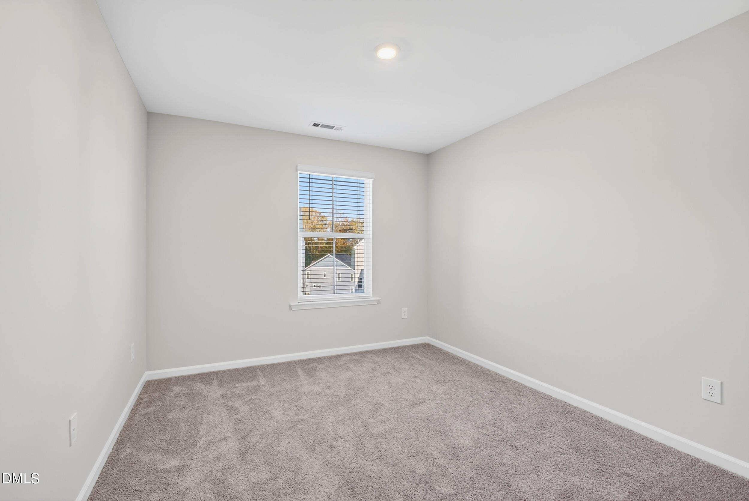 331 Chesapeake Commons Street