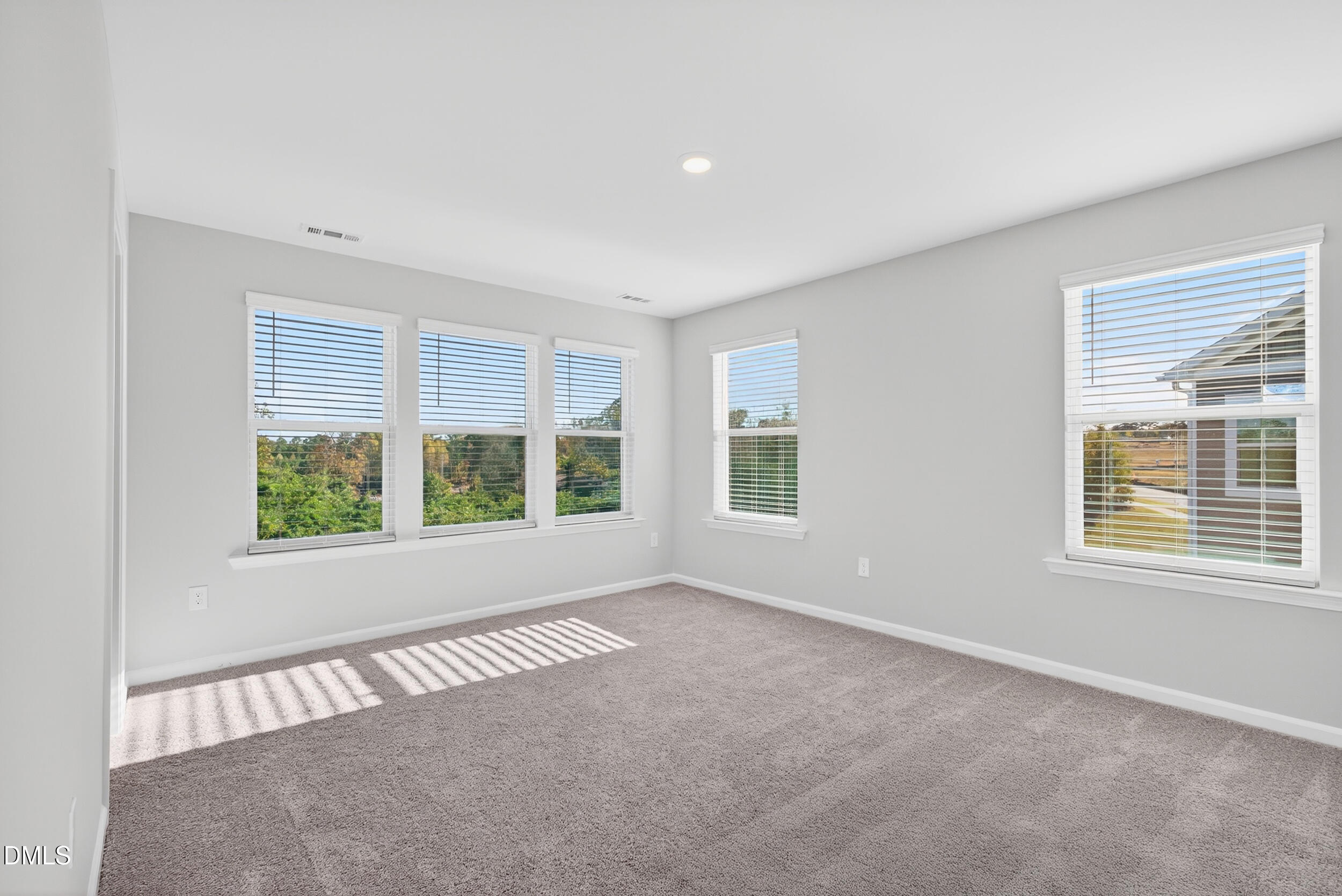 331 Chesapeake Commons Street