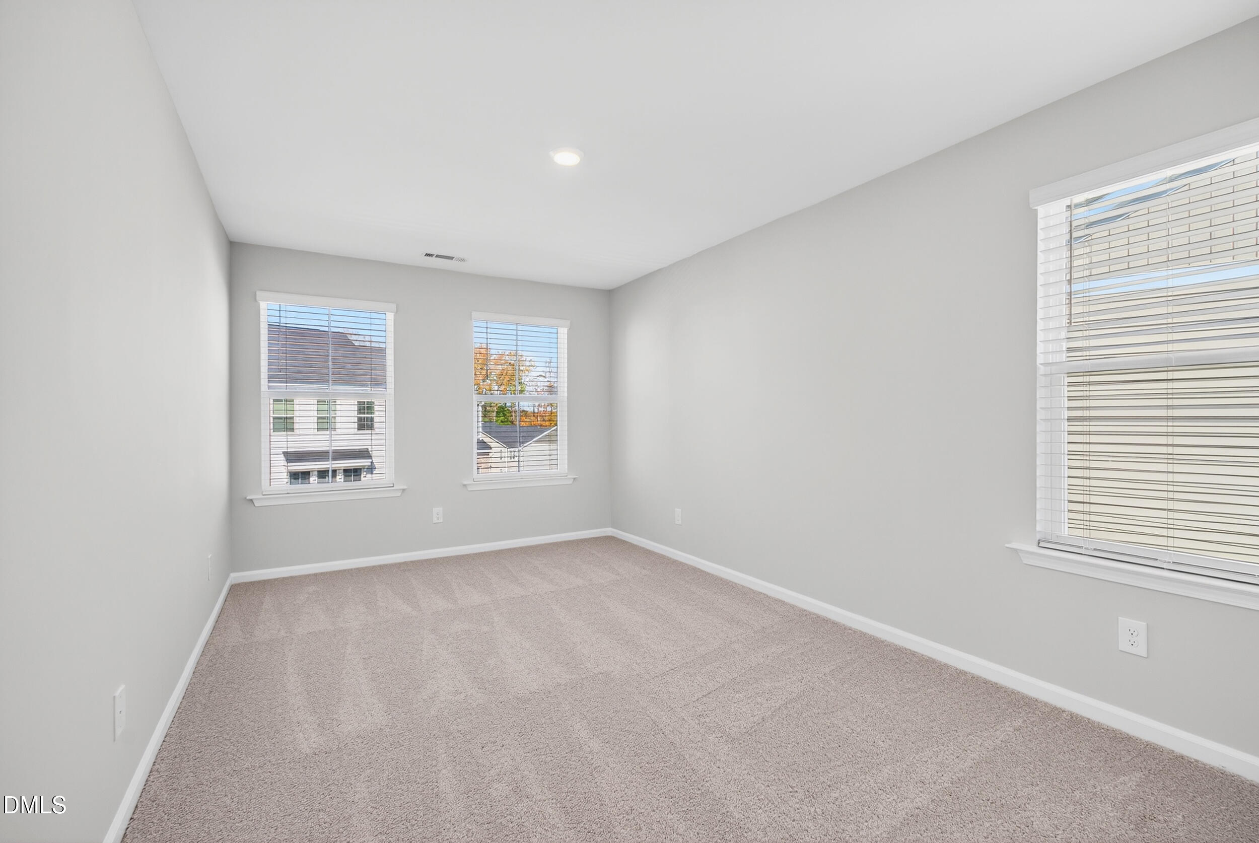 315 Chesapeake Commons Street