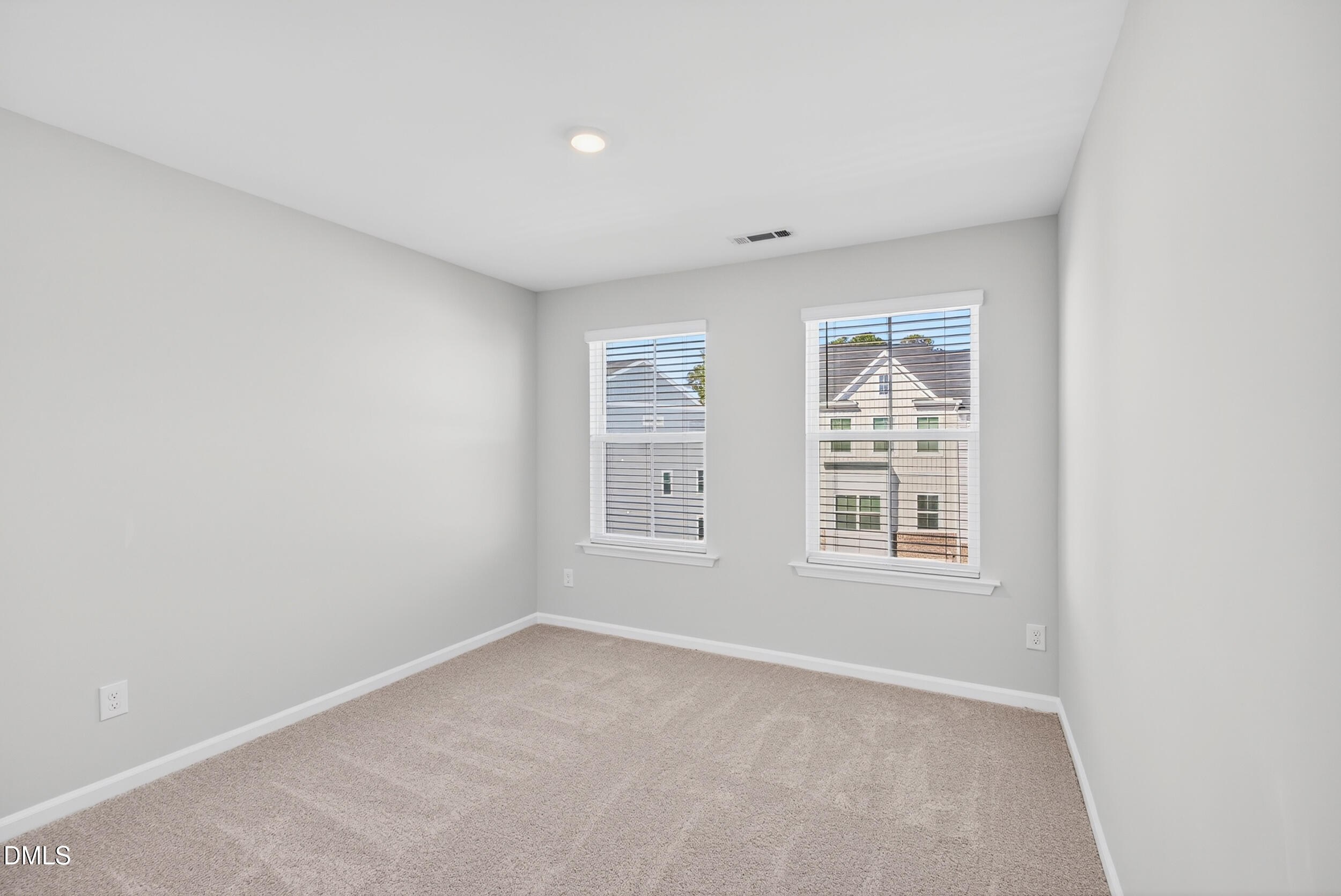 315 Chesapeake Commons Street