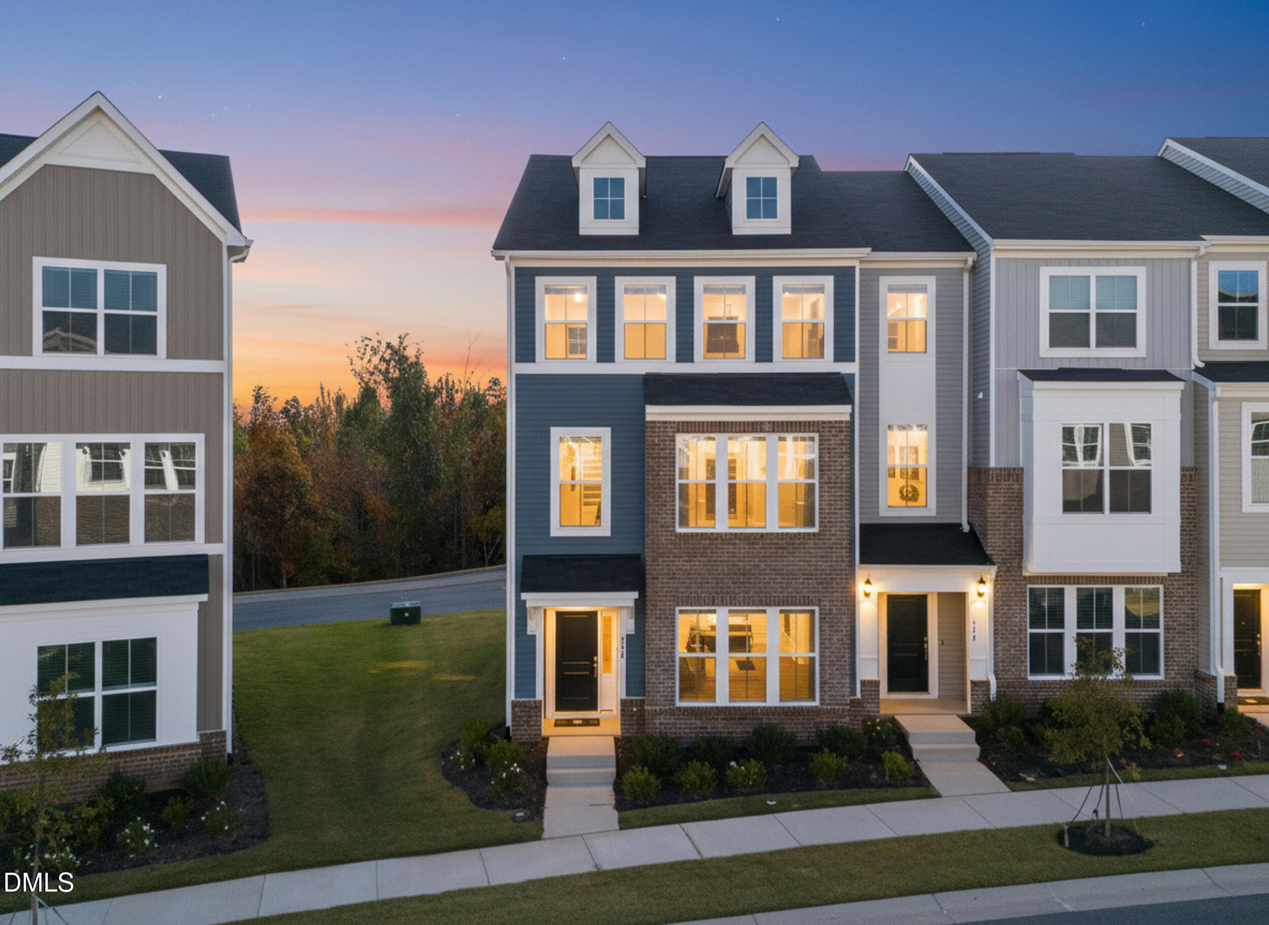 315 Chesapeake Commons Street