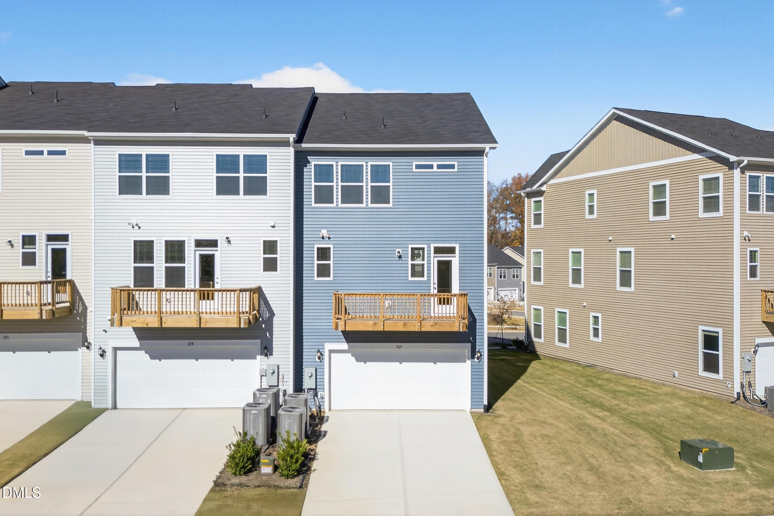 315 Chesapeake Commons Street