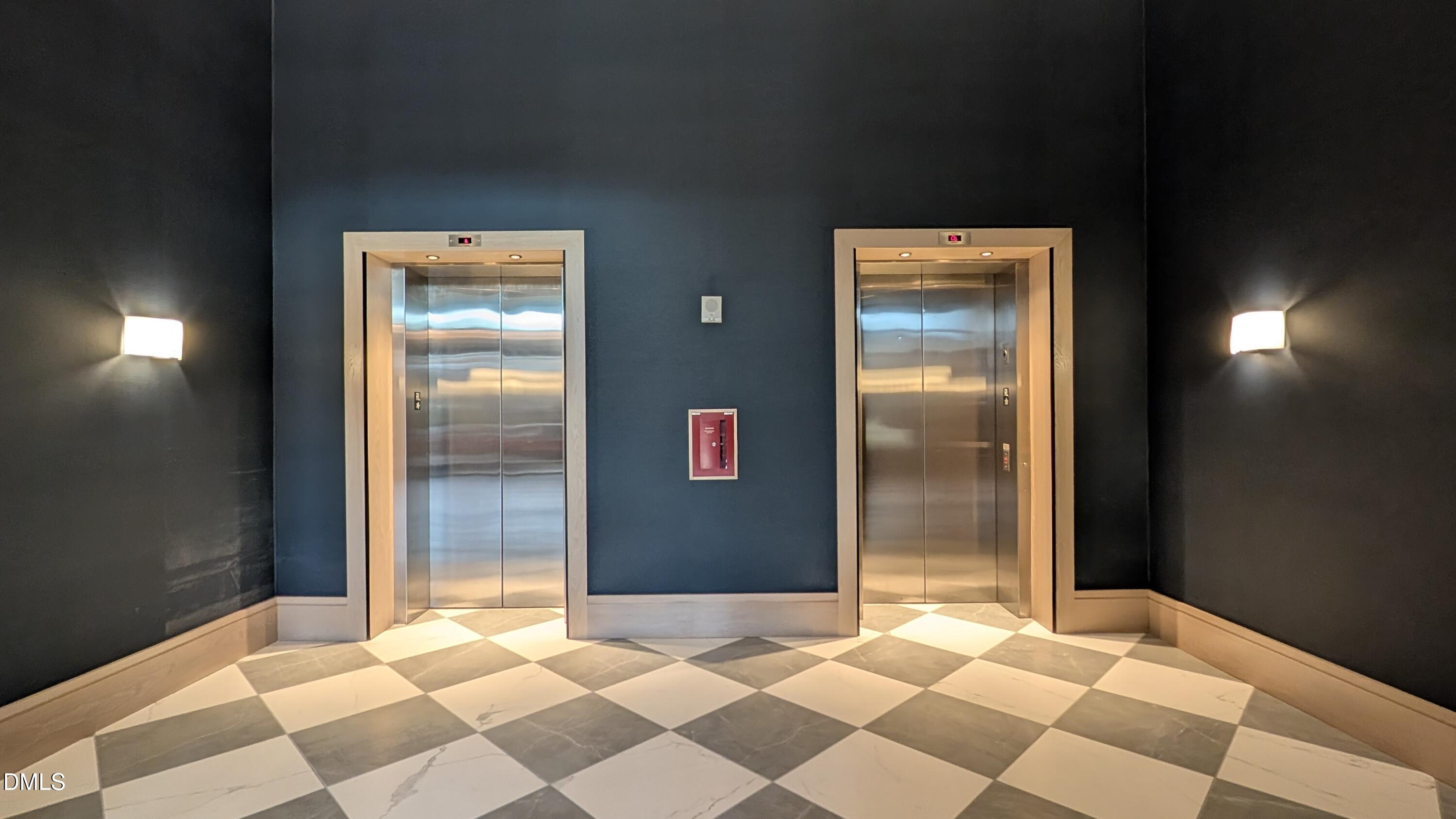 122 N Harrington Street