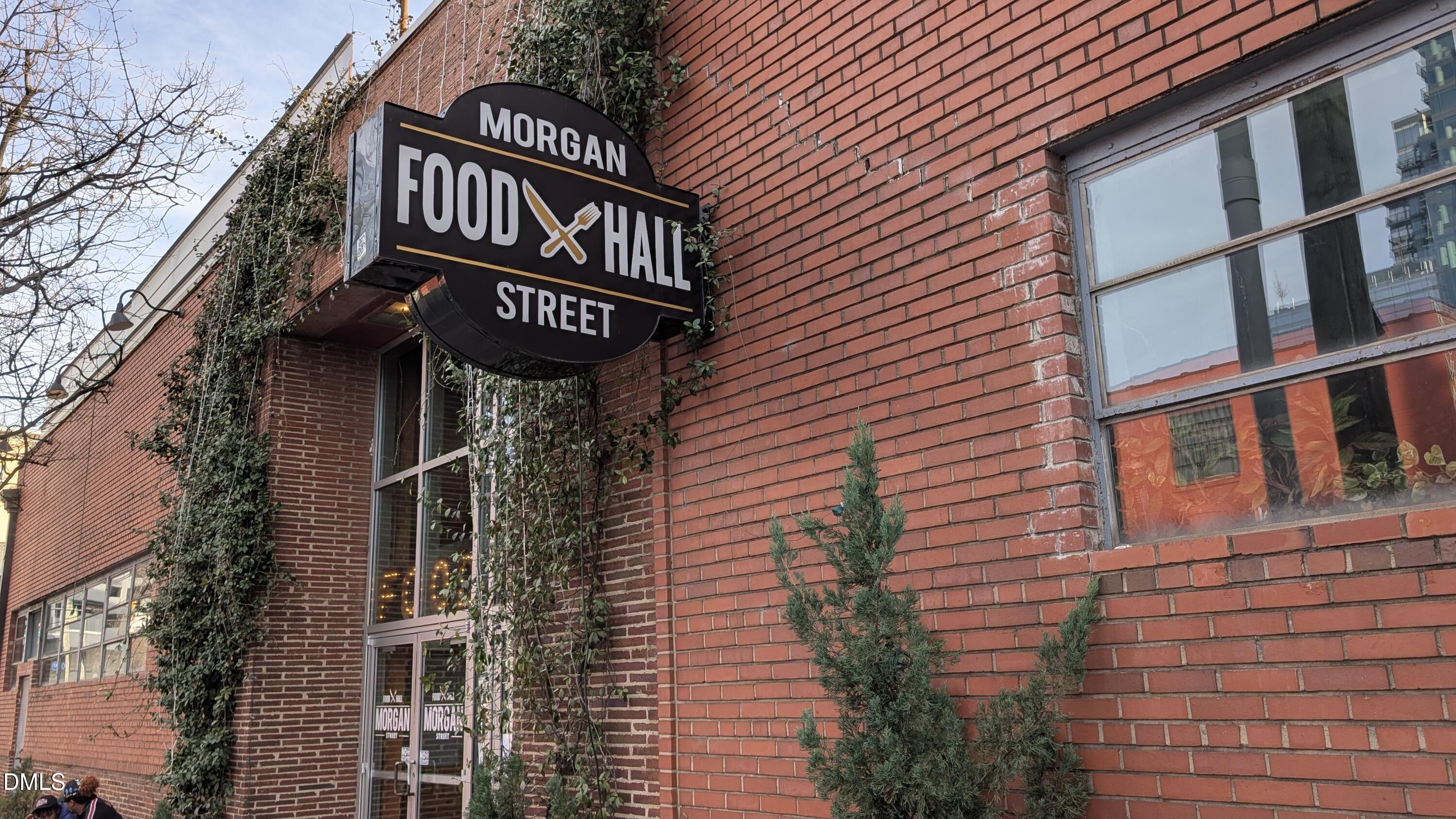 122 N Harrington Street