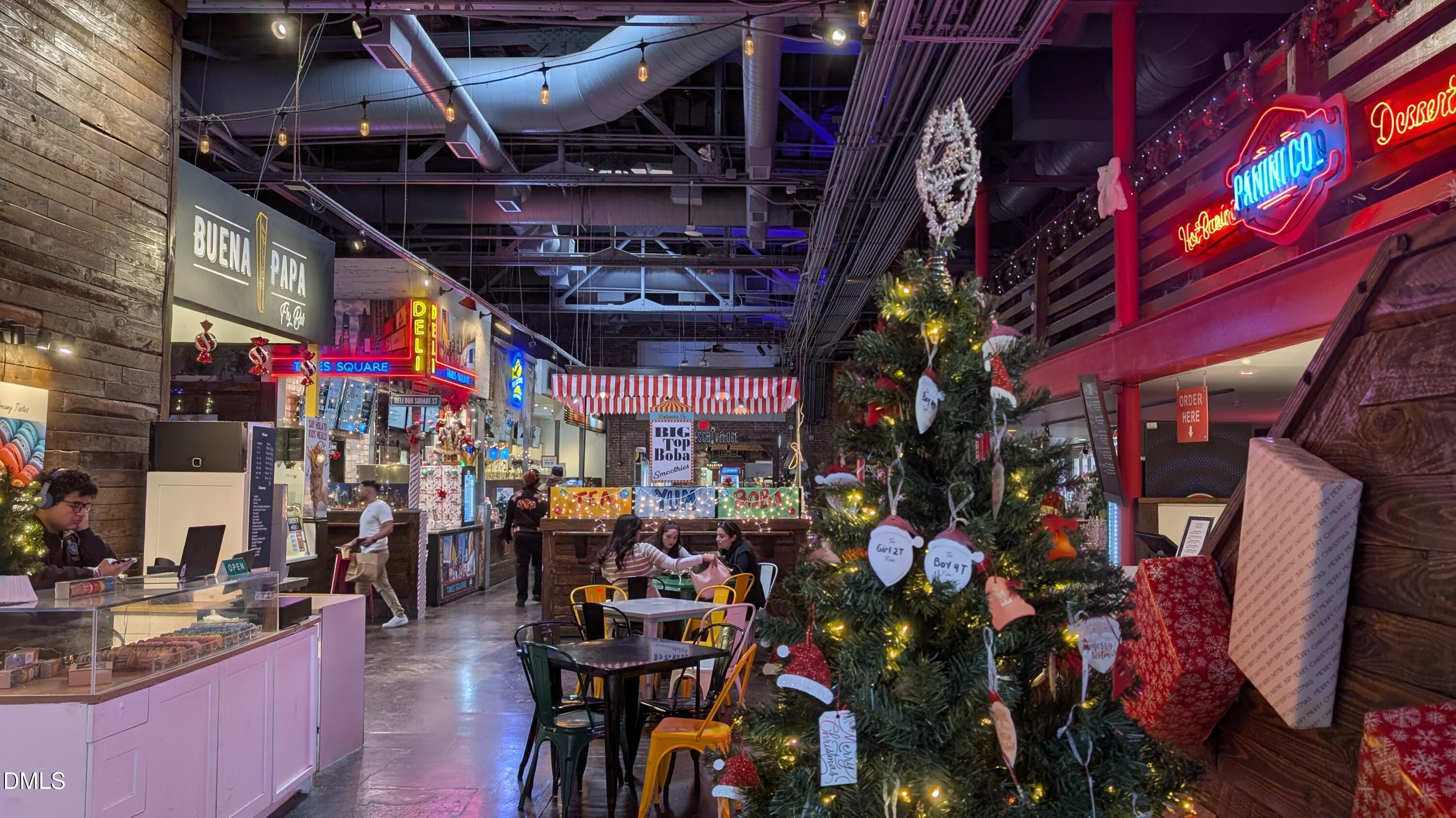 122 N Harrington Street