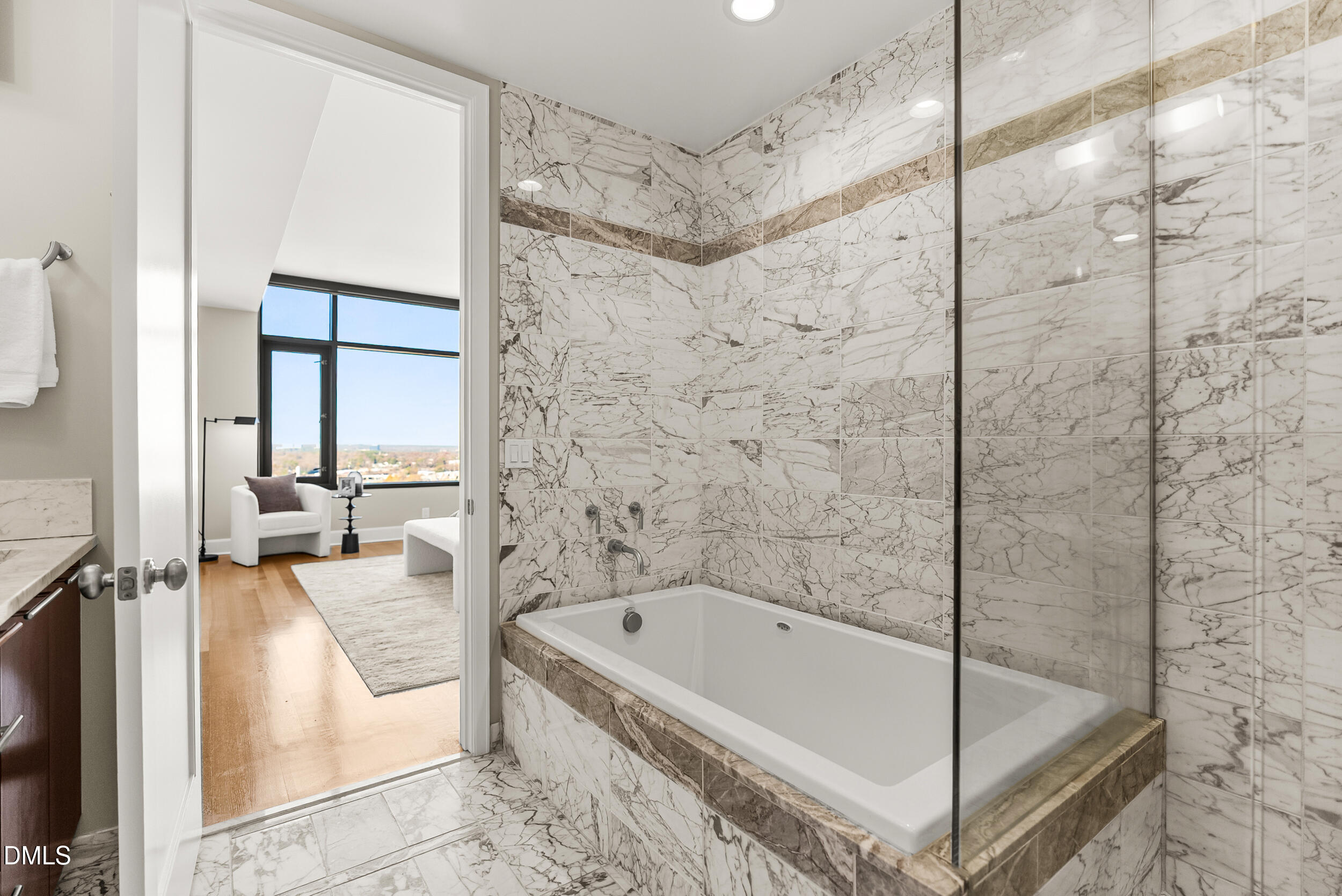 122 N Harrington Street