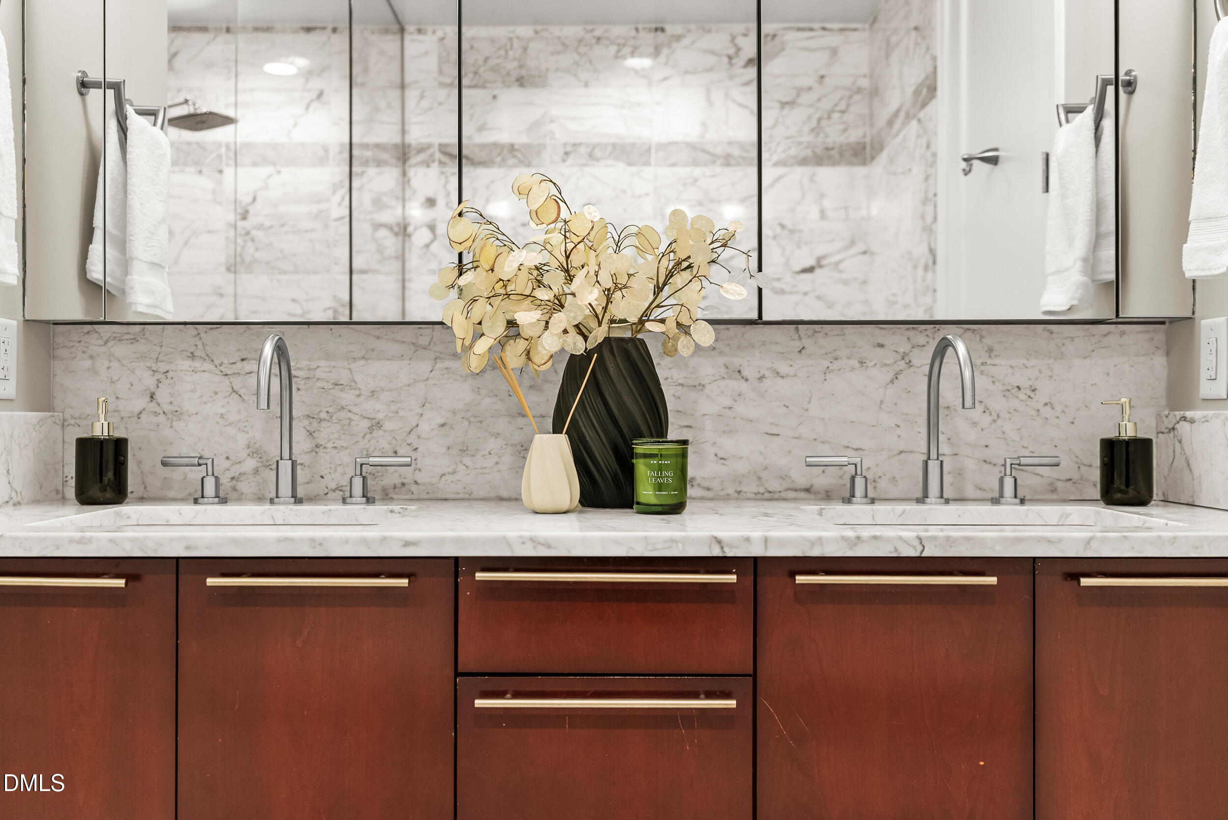 122 N Harrington Street