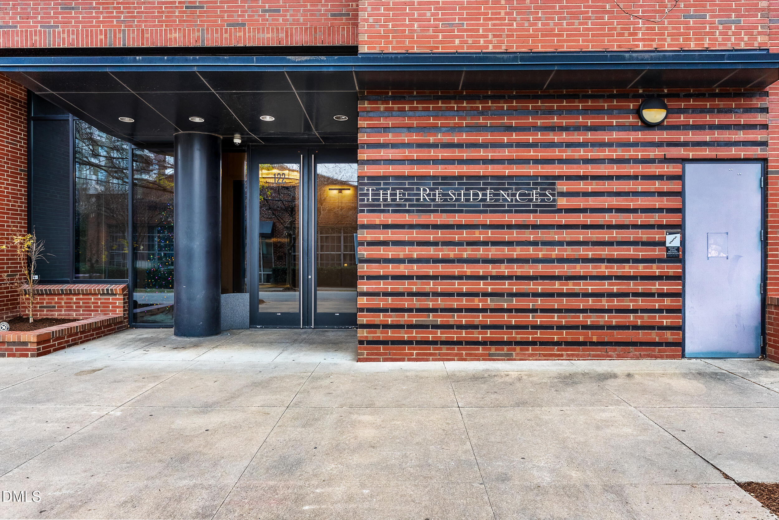 122 N Harrington Street