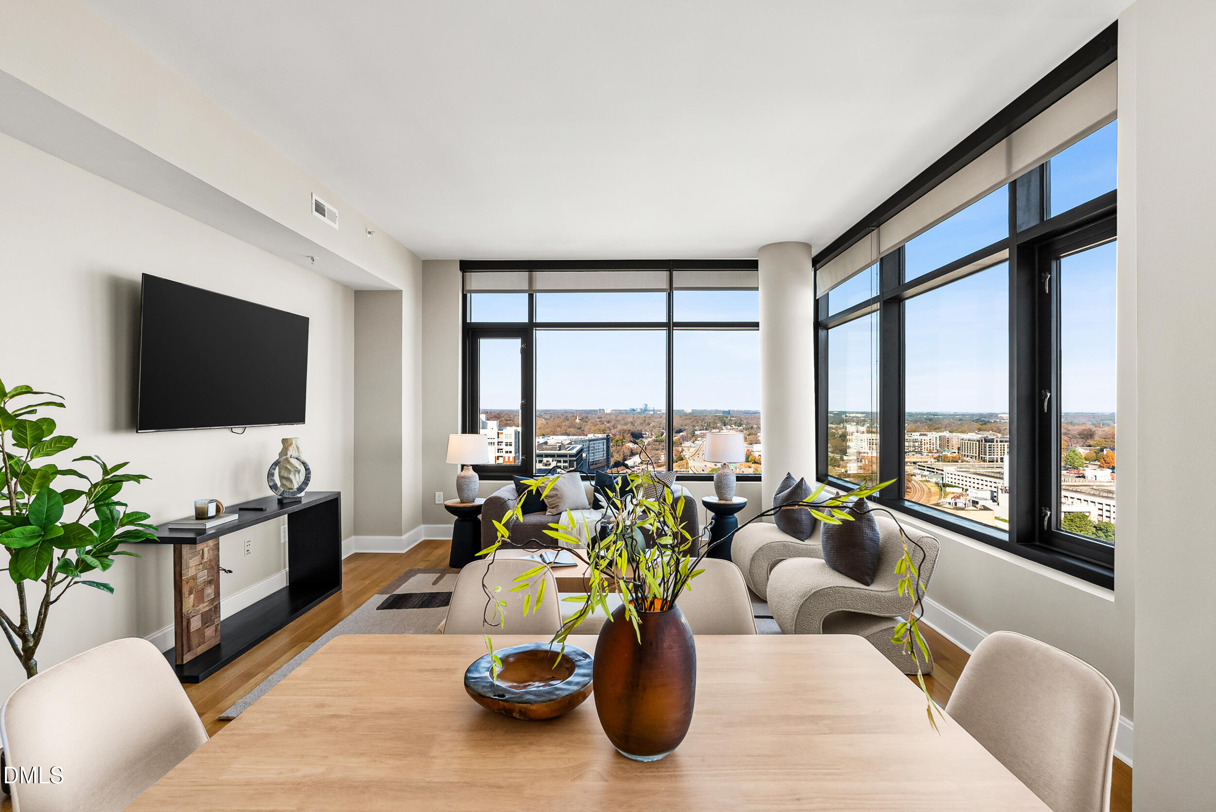 122 N Harrington Street