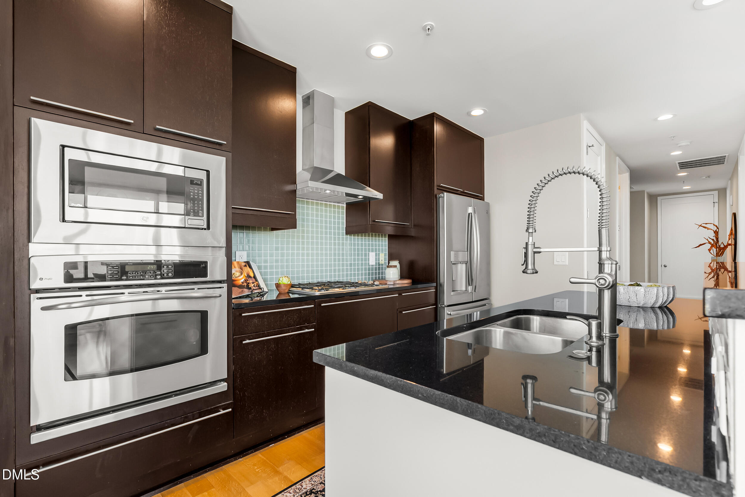 122 N Harrington Street