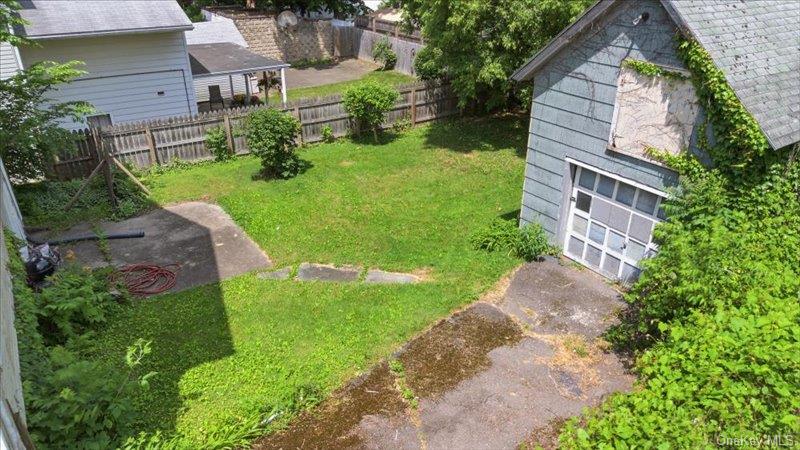4 Lathrop Avenue