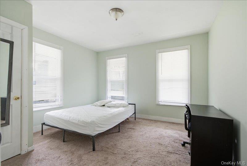 4 Lathrop Avenue