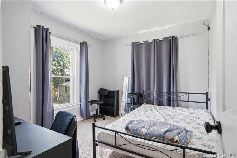 4 Lathrop Avenue