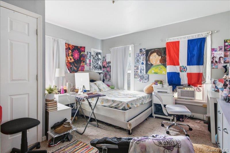 4 Lathrop Avenue