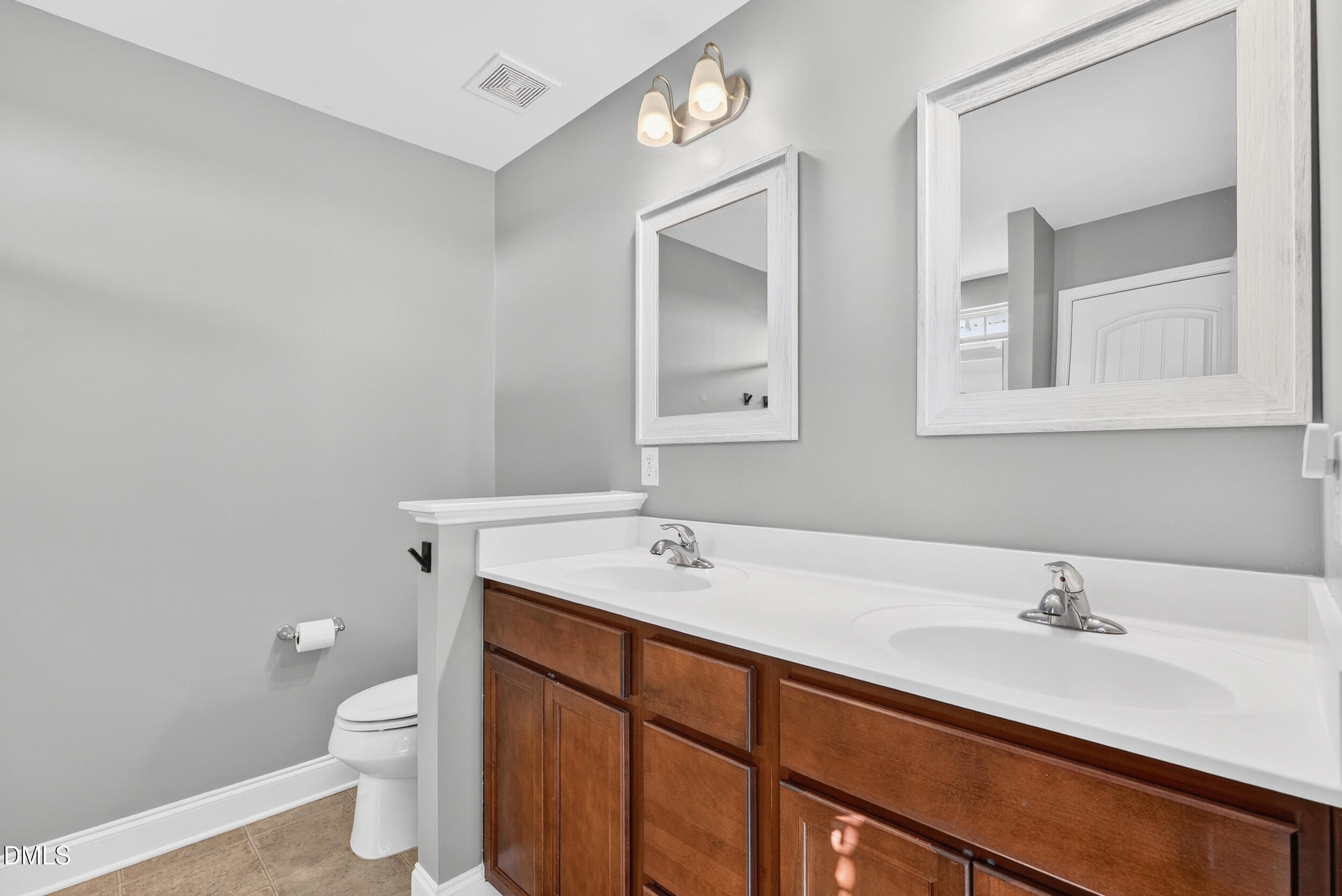 3325 Lacewing Drive