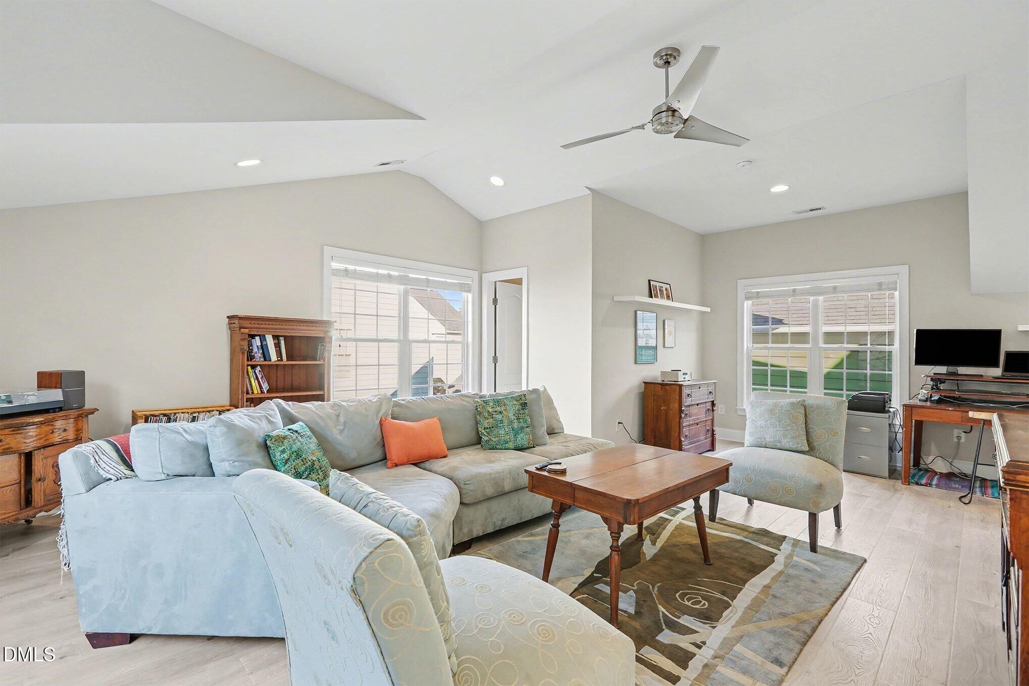 1213 N Blount Street